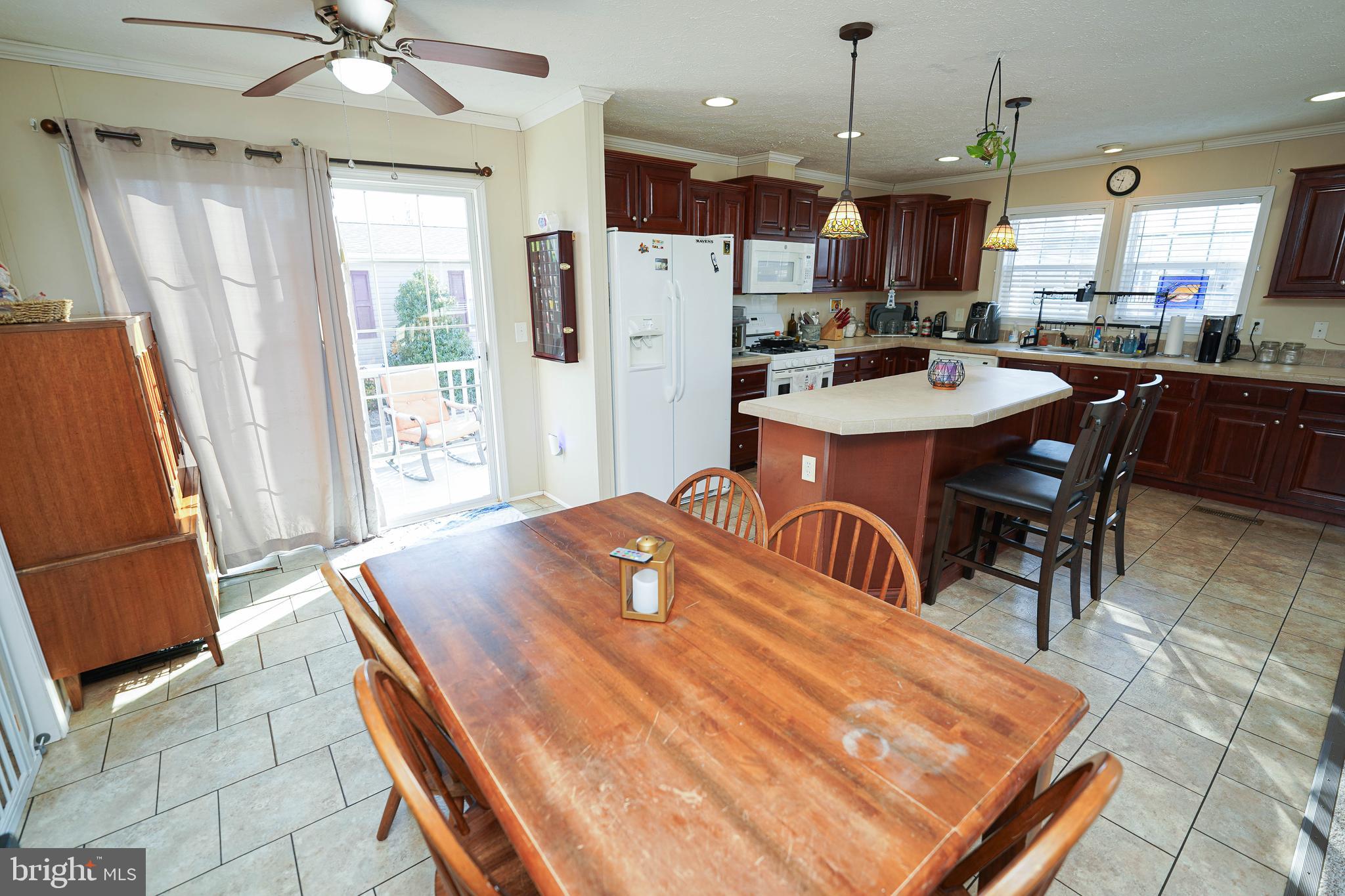 SOUTHSIDE LANDING - Residential