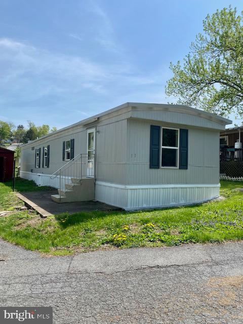 ORCHARD HILLS - Residential