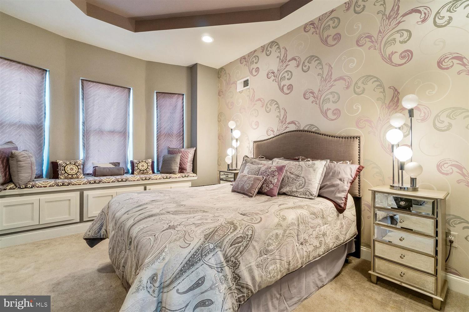 GREEKTOWN - Residential