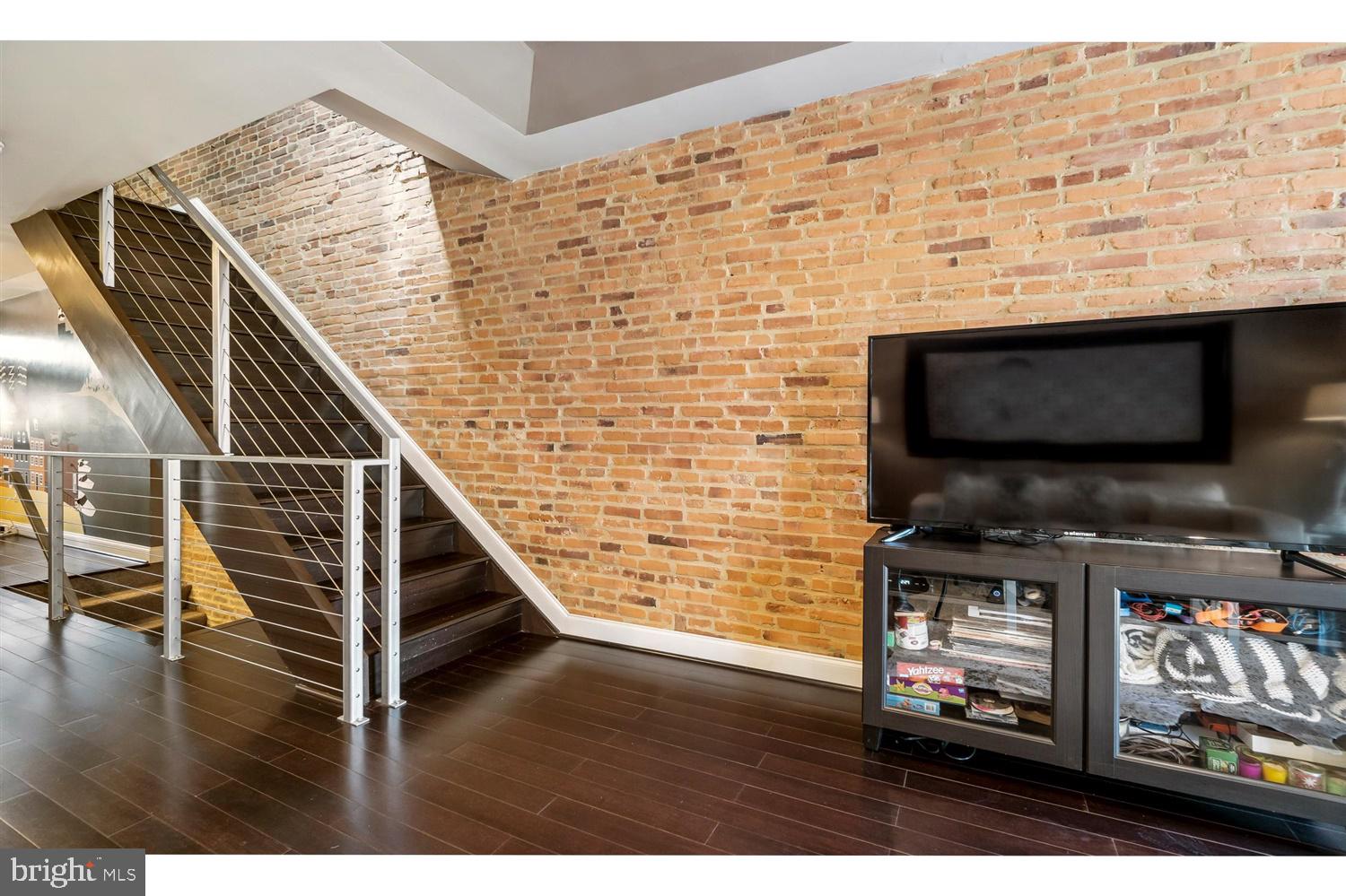 GREEKTOWN - Residential