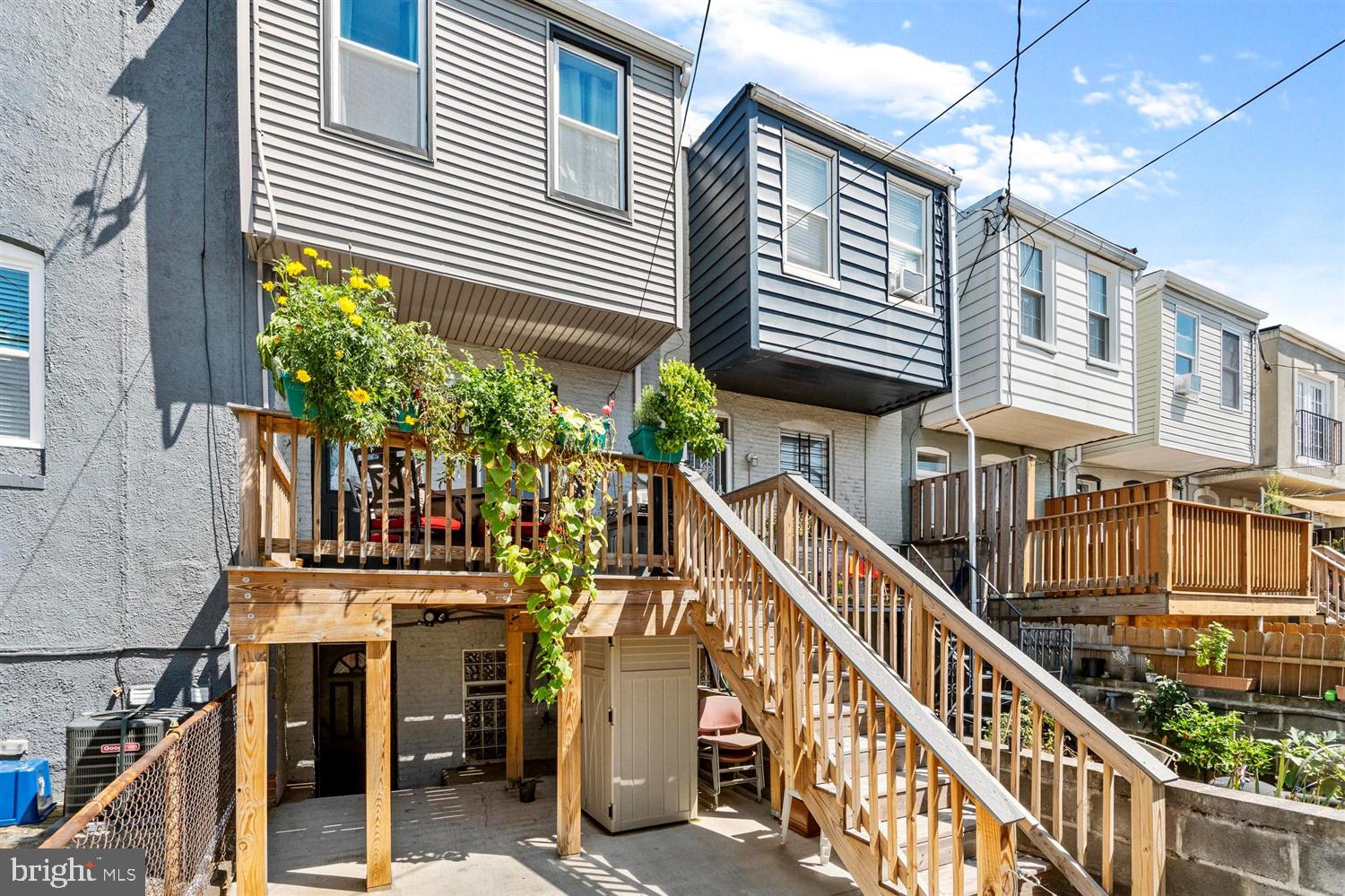 GREEKTOWN - Residential