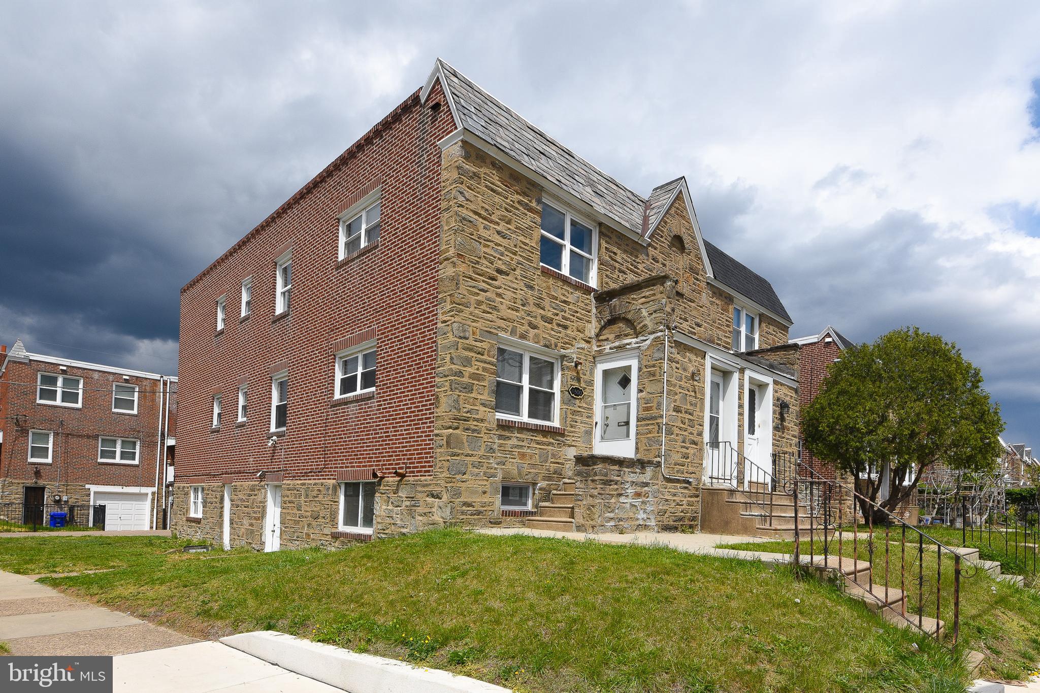 CASTOR GARDENS - Residential Income