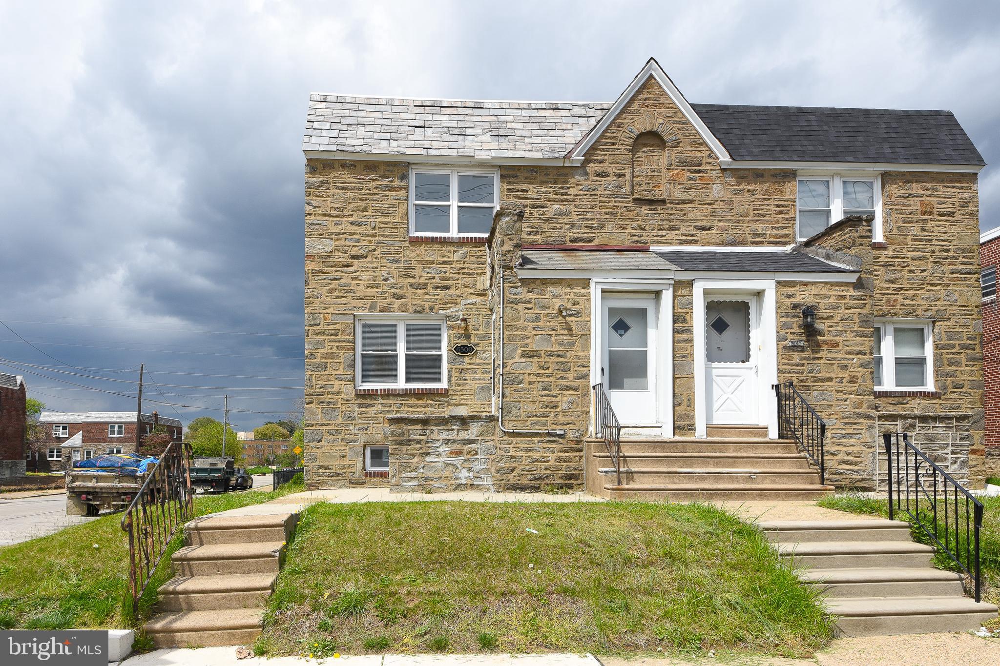 CASTOR GARDENS - Residential Income