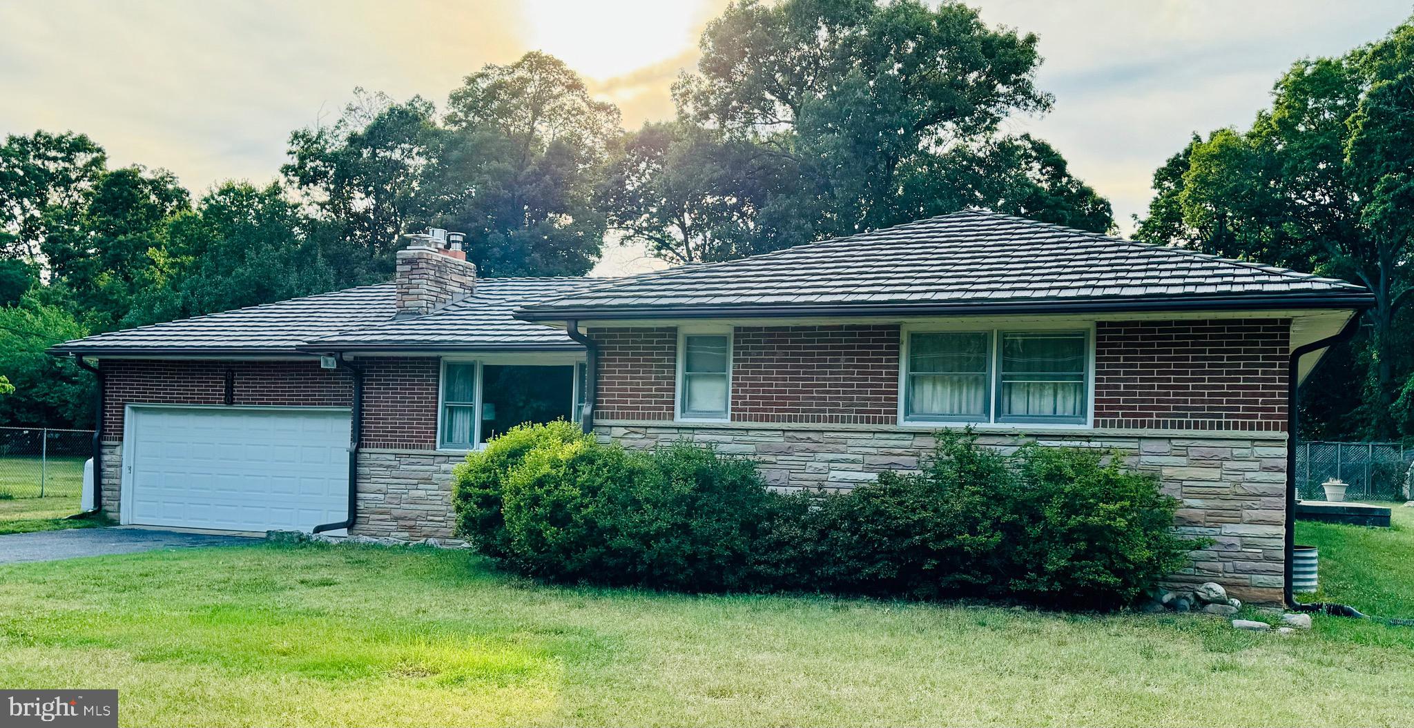 BARBARA HEIGHTS - Residential