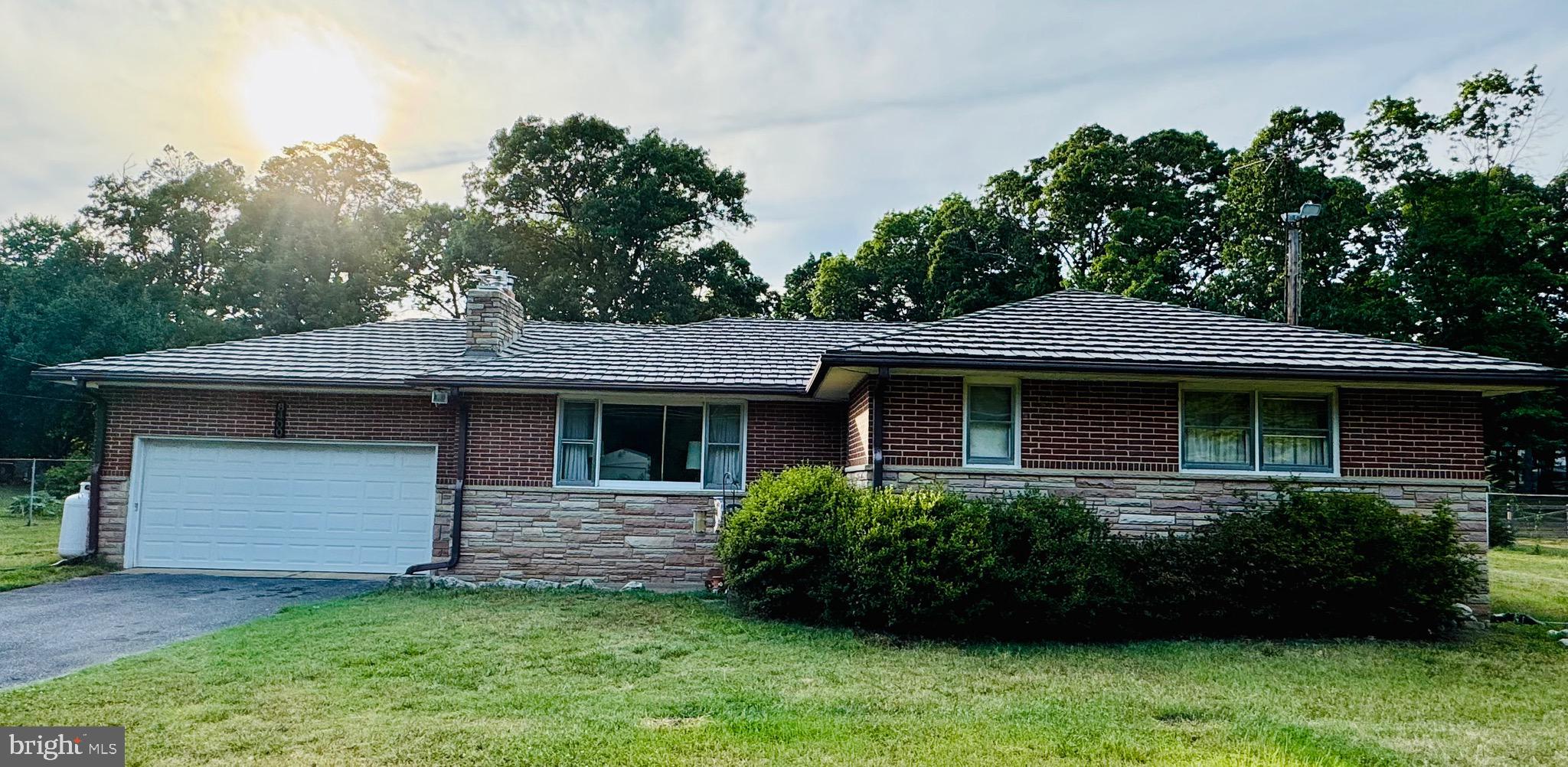 BARBARA HEIGHTS - Residential