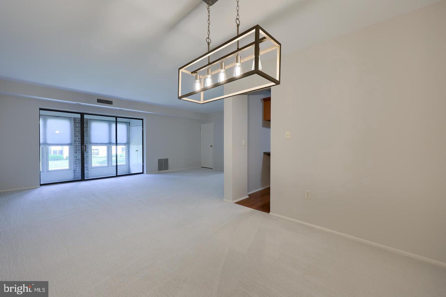 4 VALLEYBROOK DRIVE