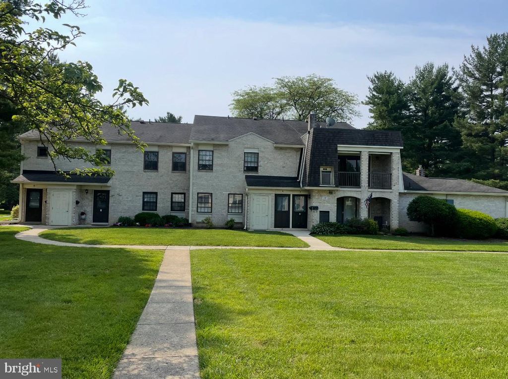 Photo of 4 Valleybrook Drive, LANCASTER, PA 17601 (MLS # PALA2070544)