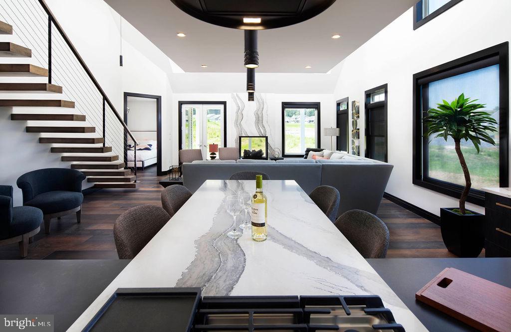 1204 MOSAIC DRIVE 409