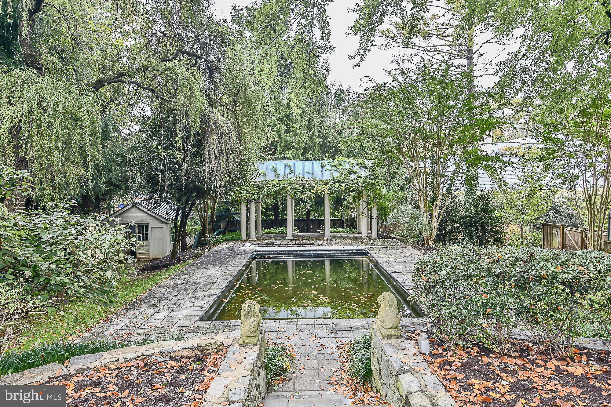 LANGLEY FARMS - Residential