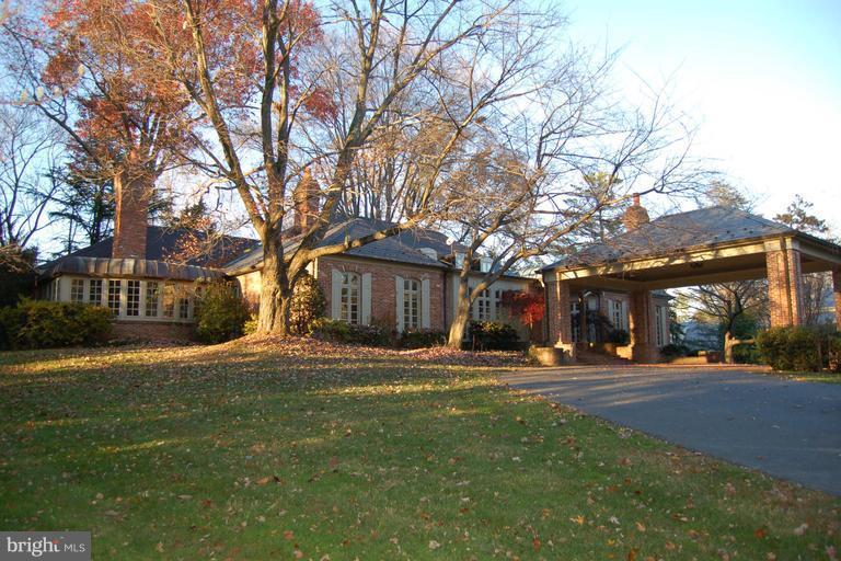 LANGLEY FARMS - Residential