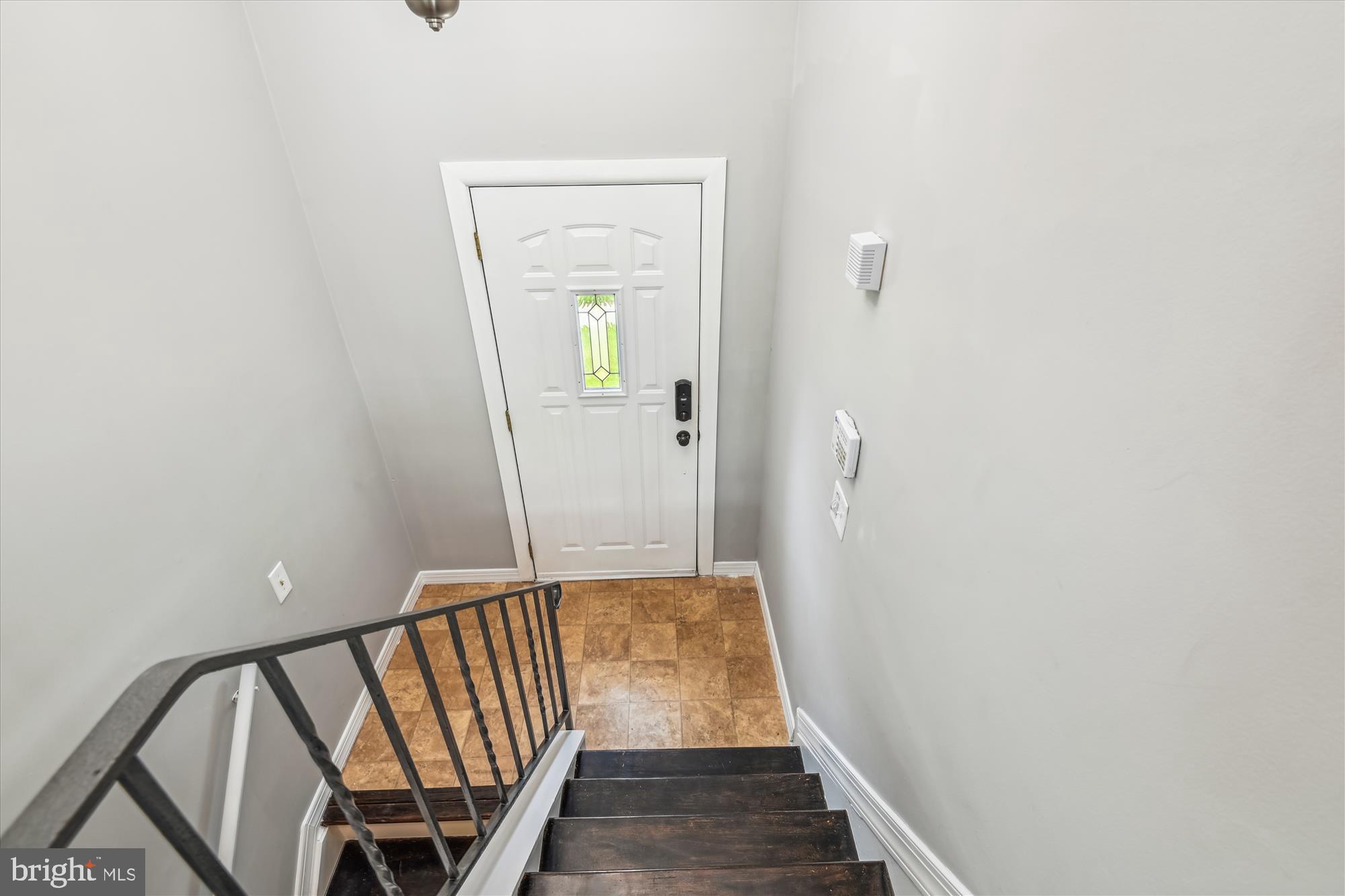 476 KENORA DRIVE