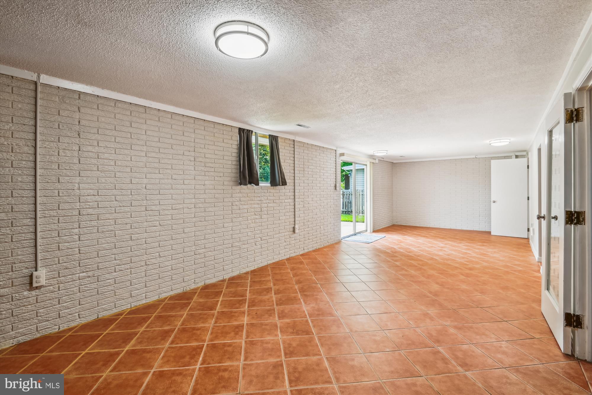 VILLAGE OF OLDE MILL - Residential