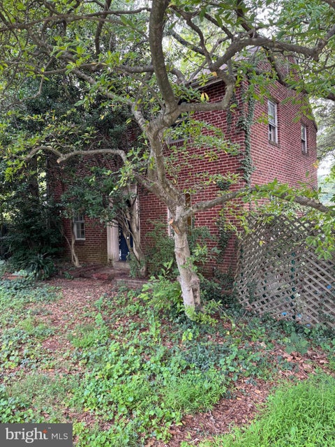 Photo of 1200 N Powhatan Street, ARLINGTON, VA 22205 (MLS # VAAR2078448)