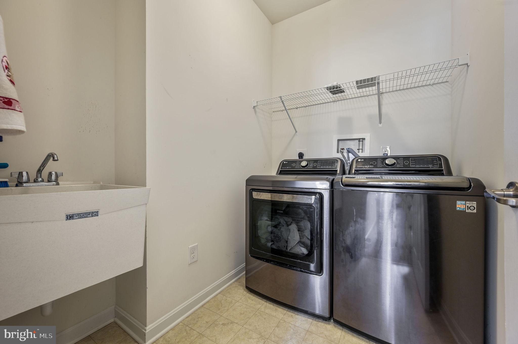 CHAMPIONS CLUB - Residential