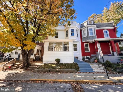 Townhouse For Sale - 802 E 22nd Street<br/> WILMINGTON, DE 19802