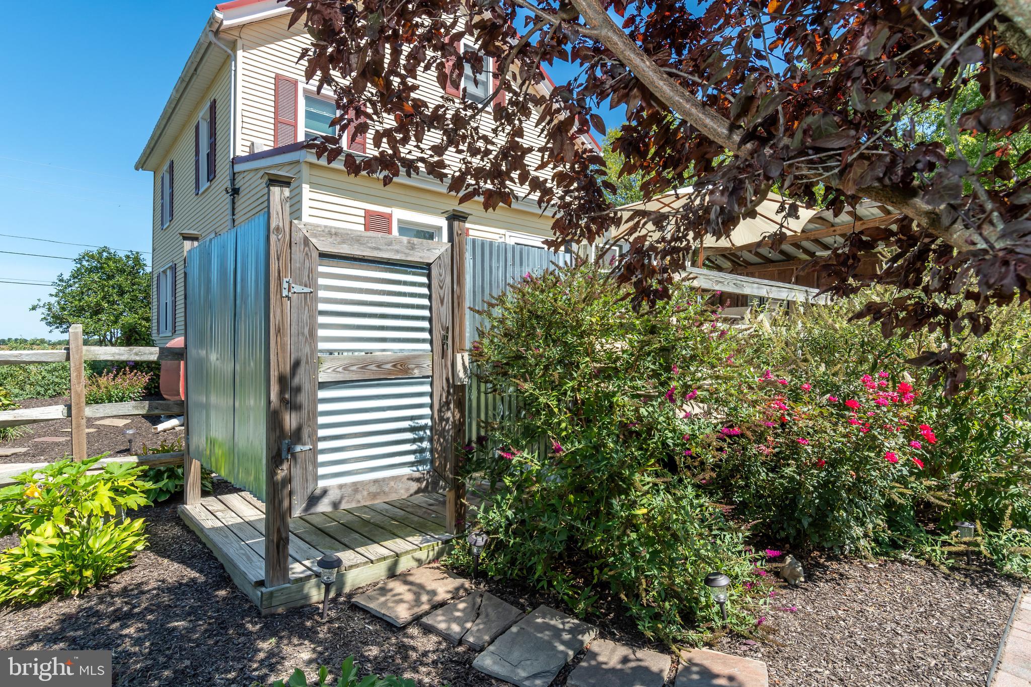 STILL POND - Residential