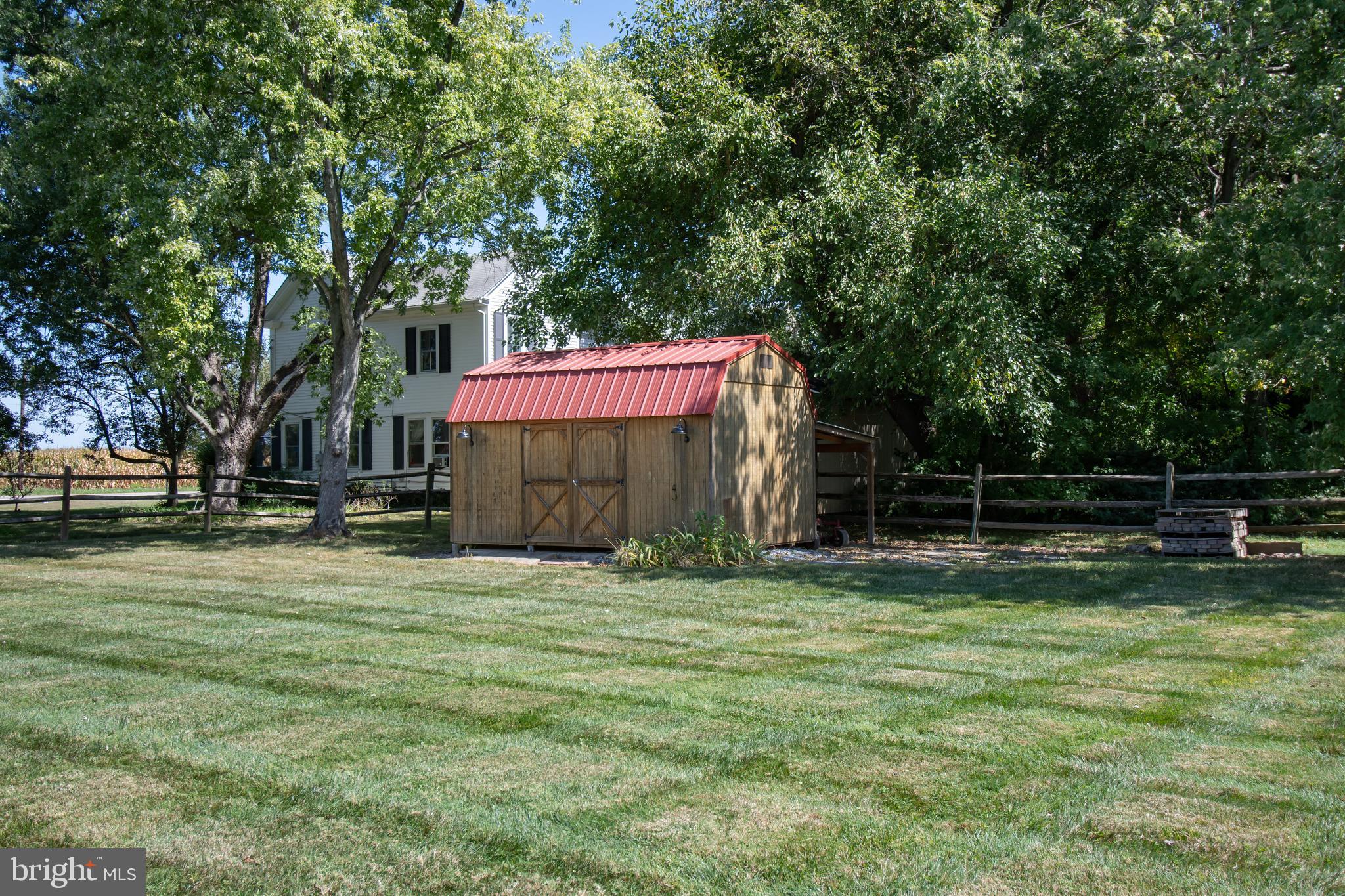 STILL POND - Residential