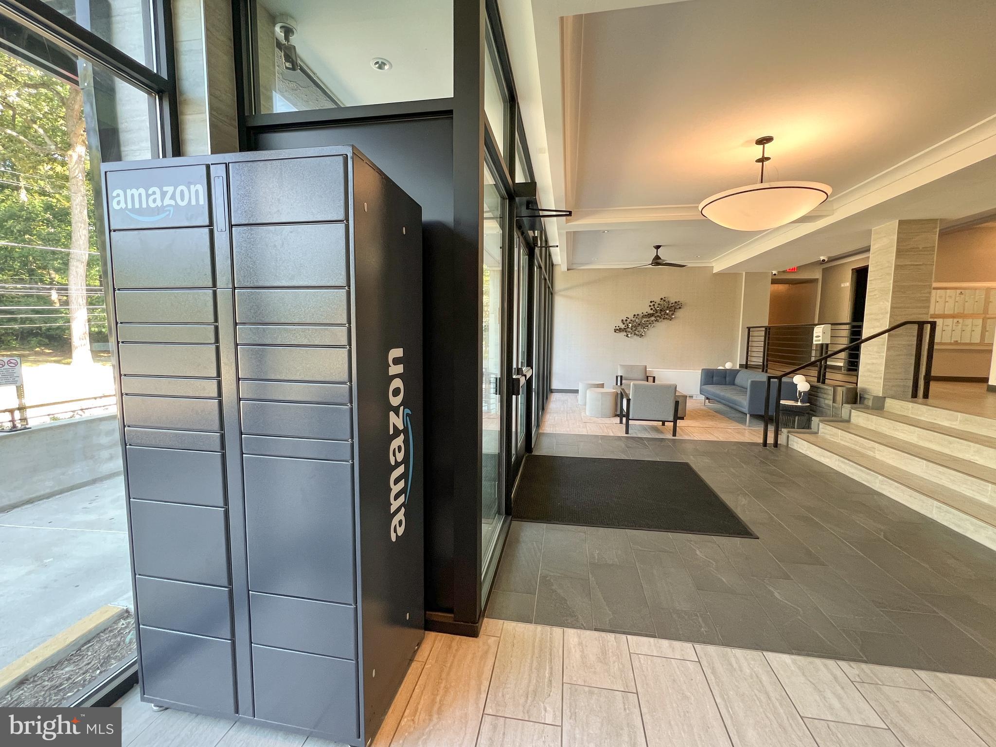 KENWOOD HOUSE - Residential Lease