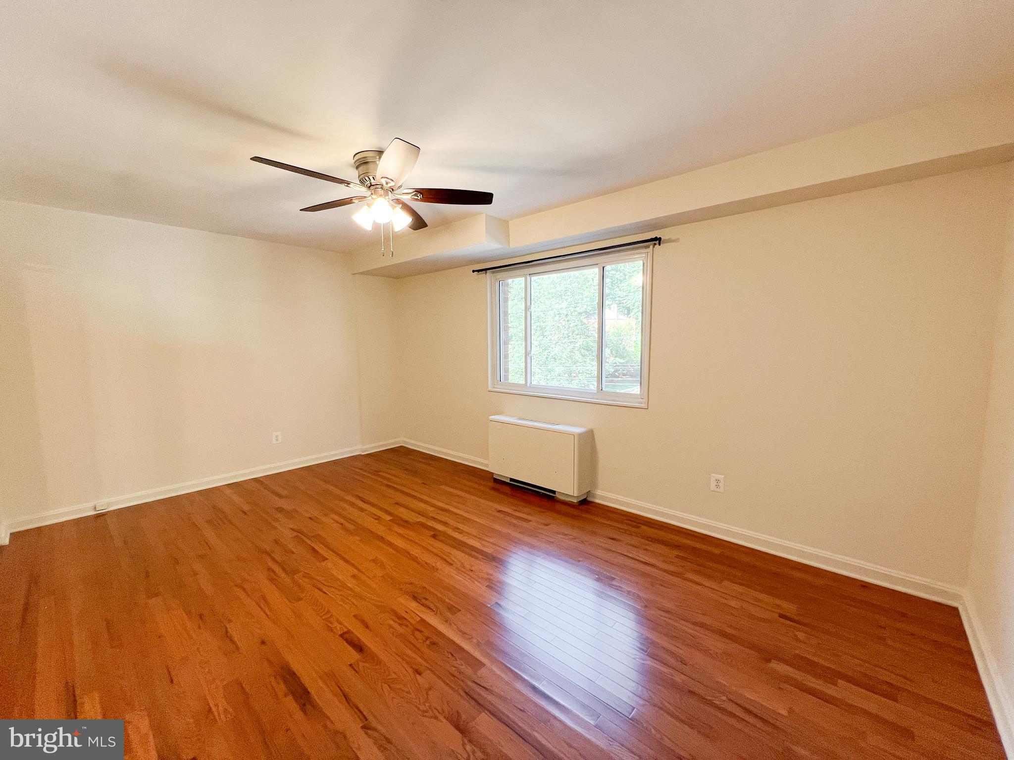 KENWOOD HOUSE - Residential Lease