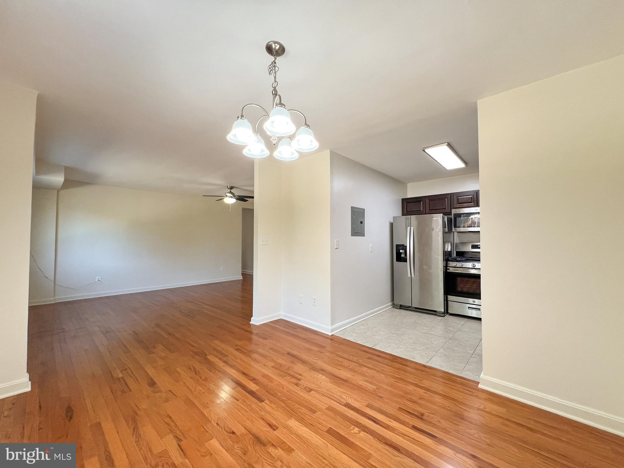 KENWOOD HOUSE - Residential Lease