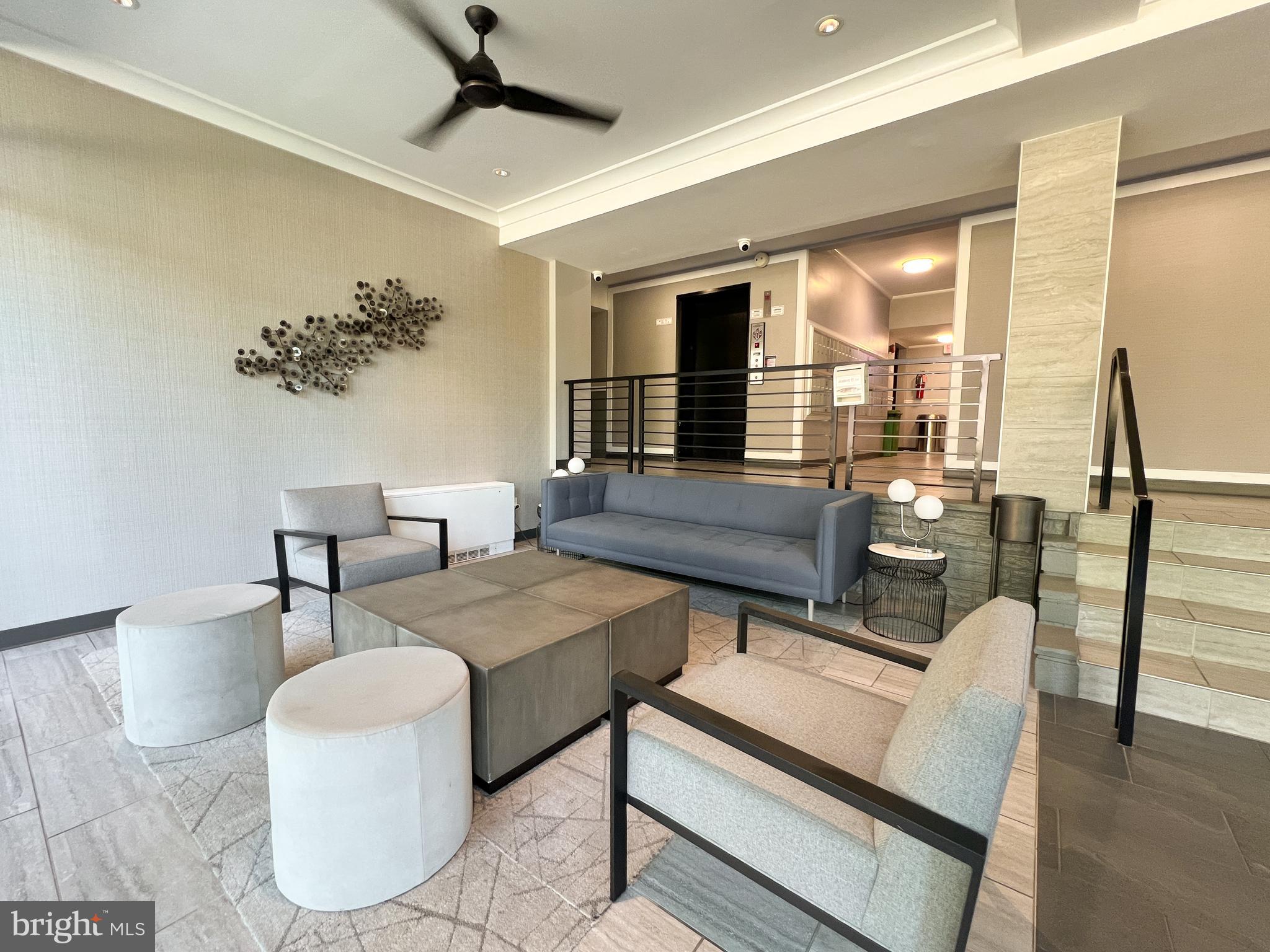 KENWOOD HOUSE - Residential Lease