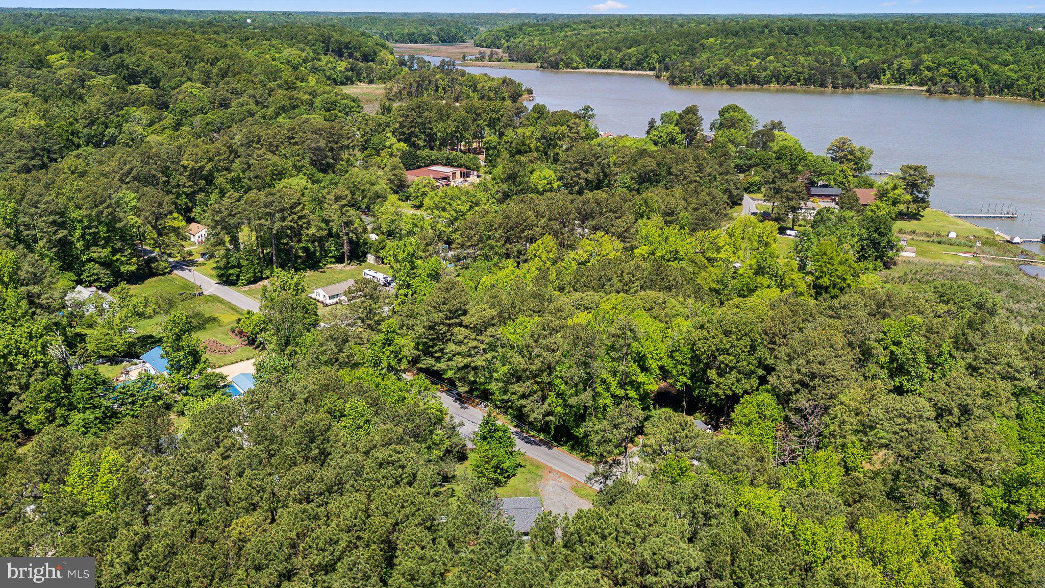 GOLDEN BEACH - Residential