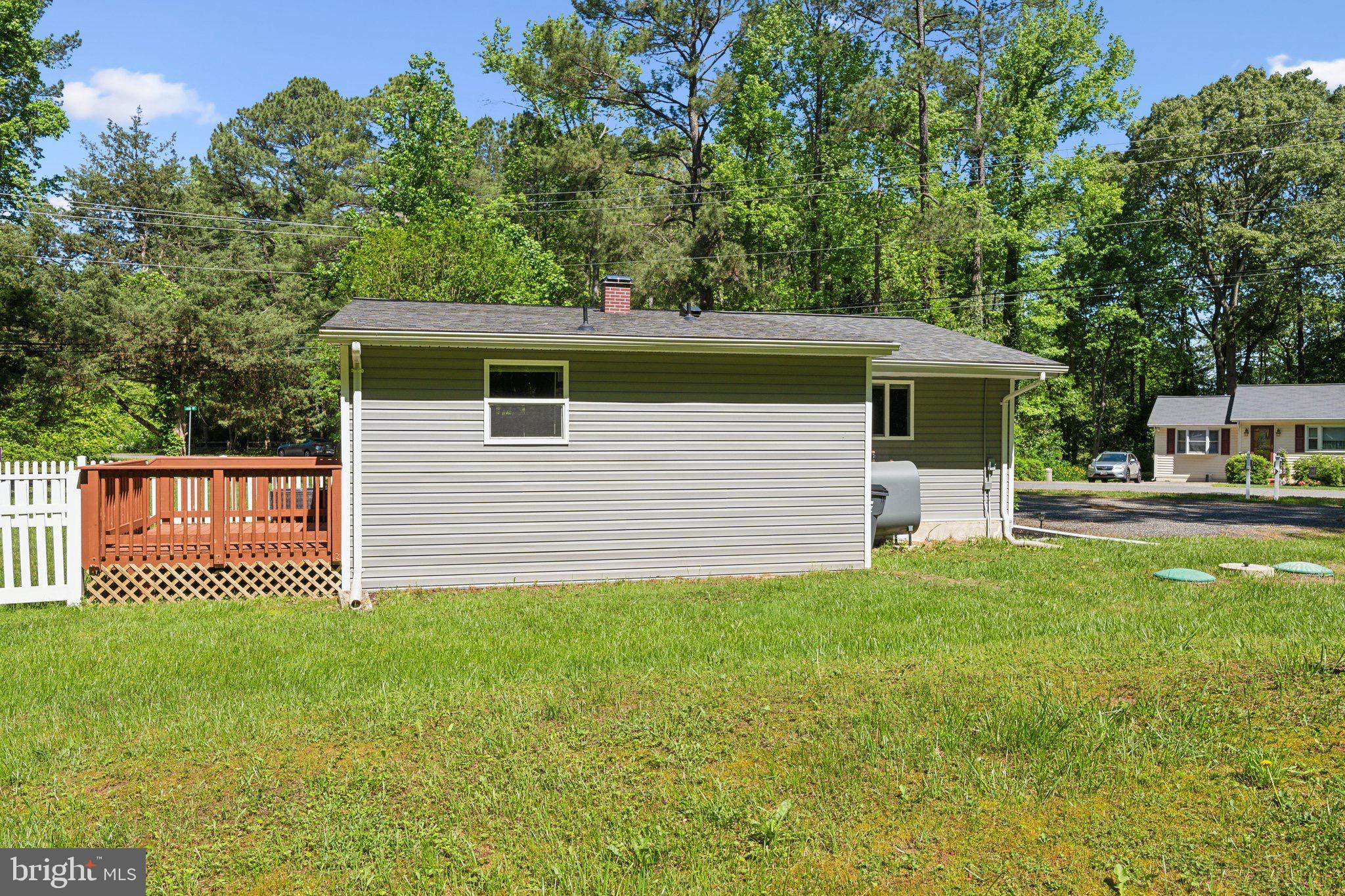 GOLDEN BEACH - Residential