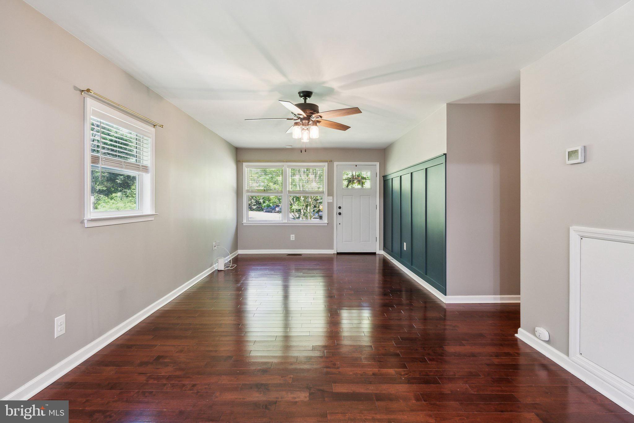 GOLDEN BEACH - Residential