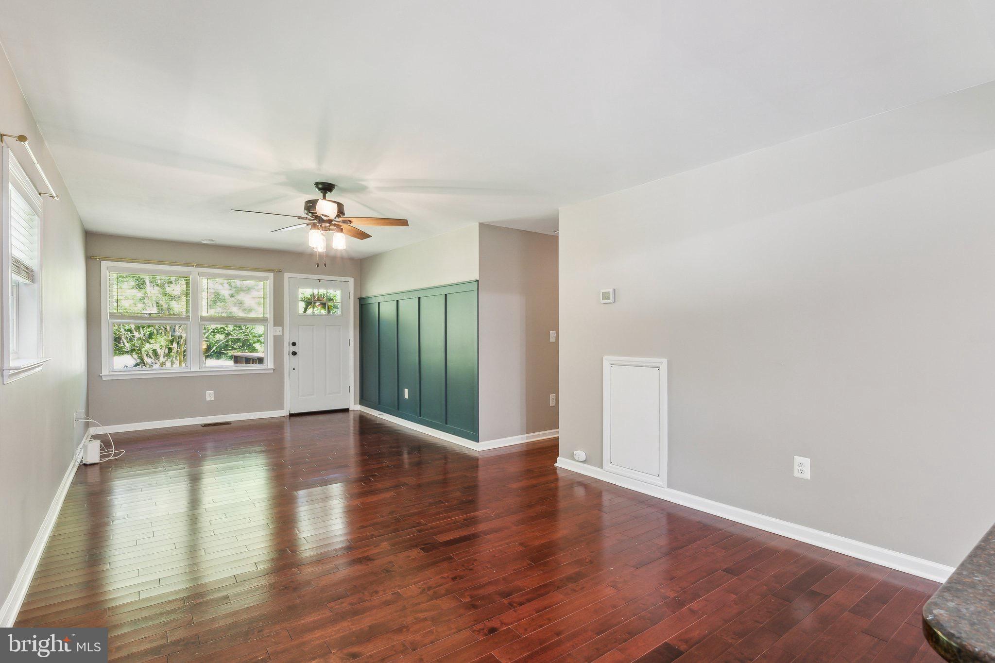 GOLDEN BEACH - Residential