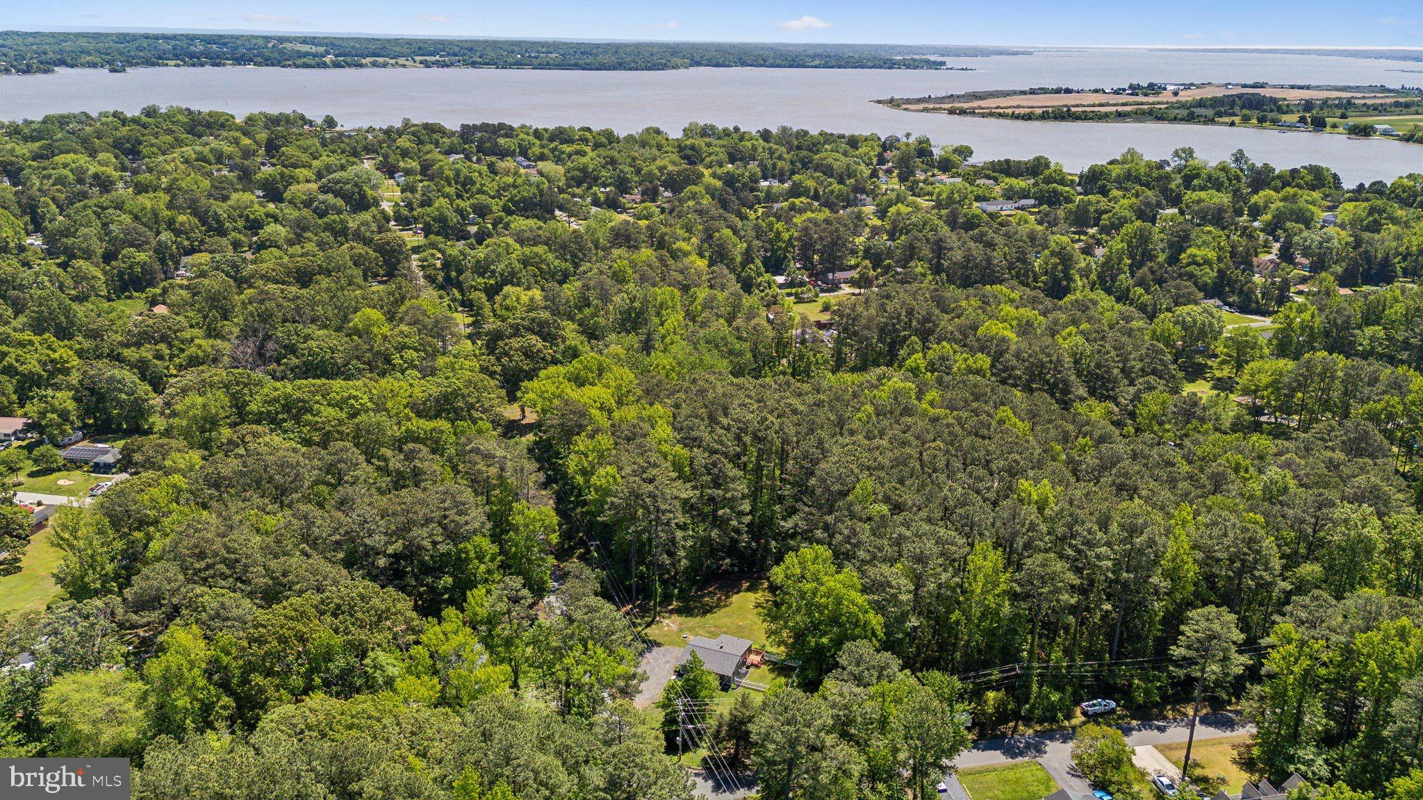 GOLDEN BEACH - Residential