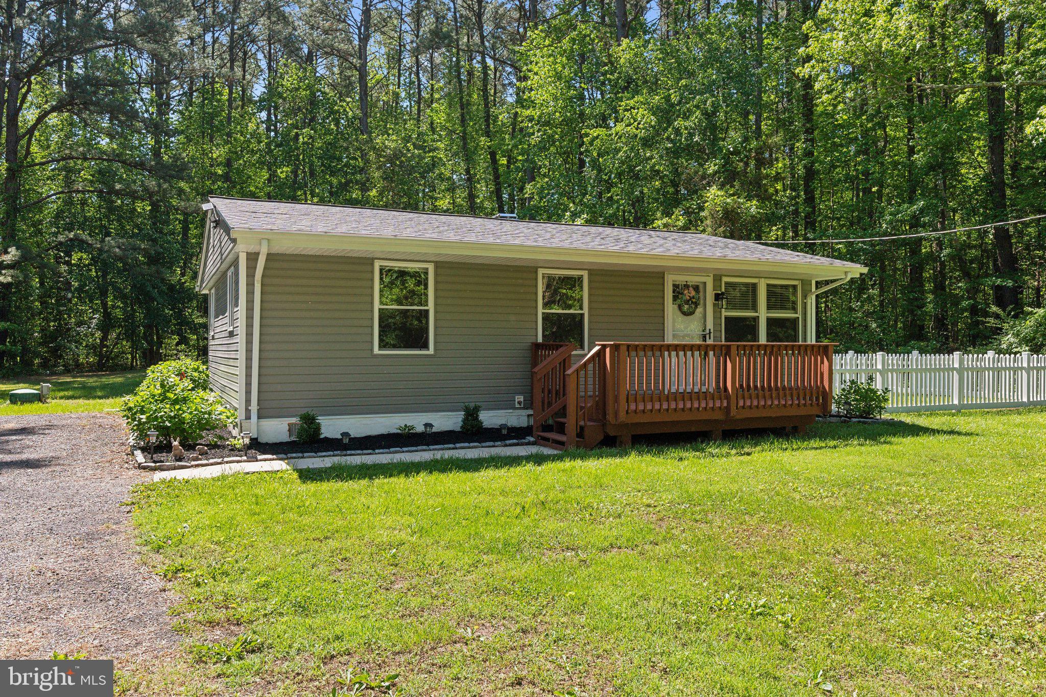 GOLDEN BEACH - Residential