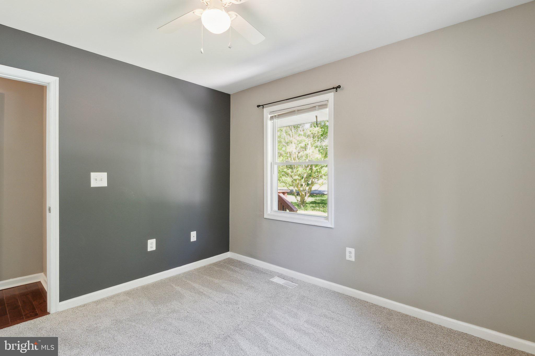 GOLDEN BEACH - Residential