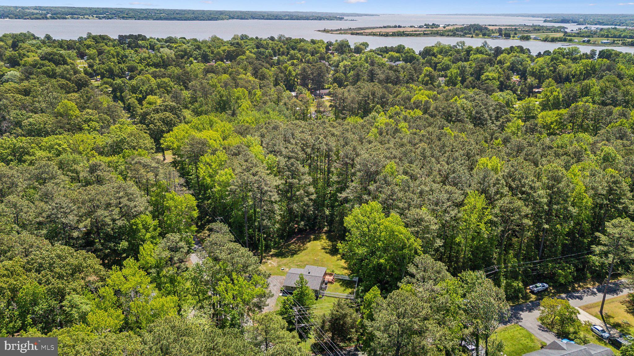 GOLDEN BEACH - Residential