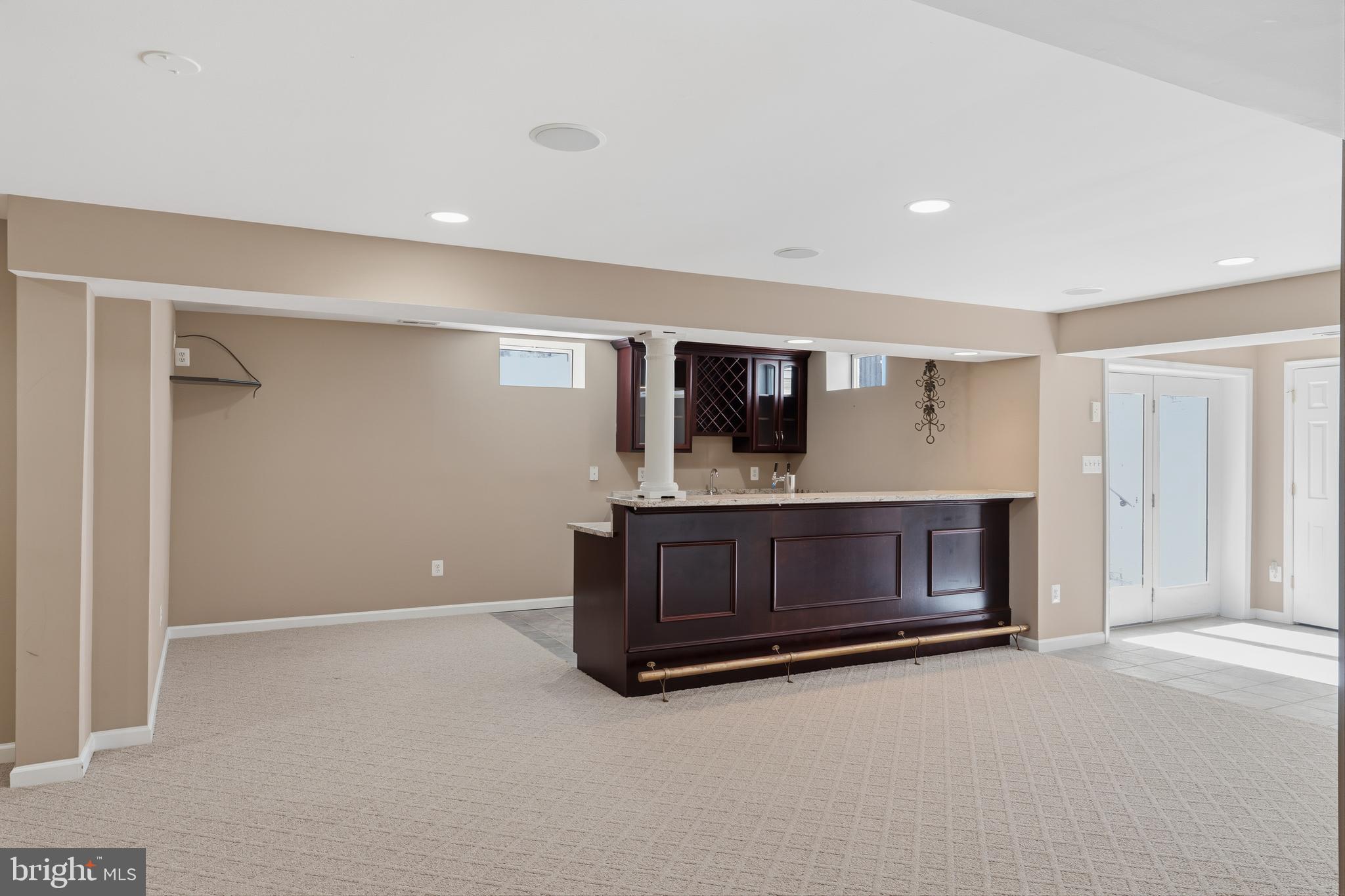 OAKTON  WOODS - Residential