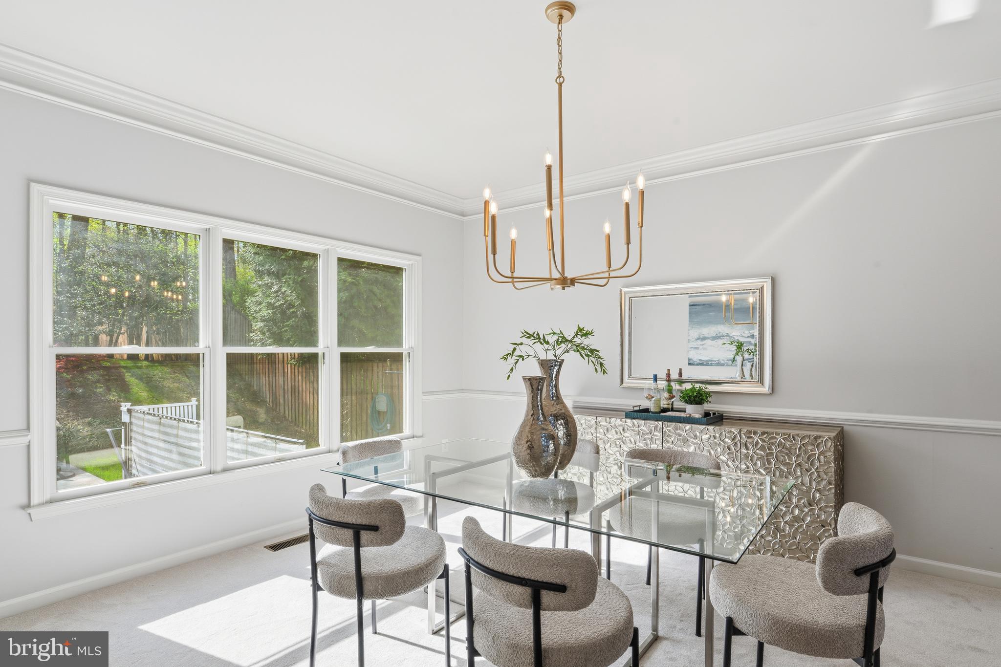 OAKTON  WOODS - Residential