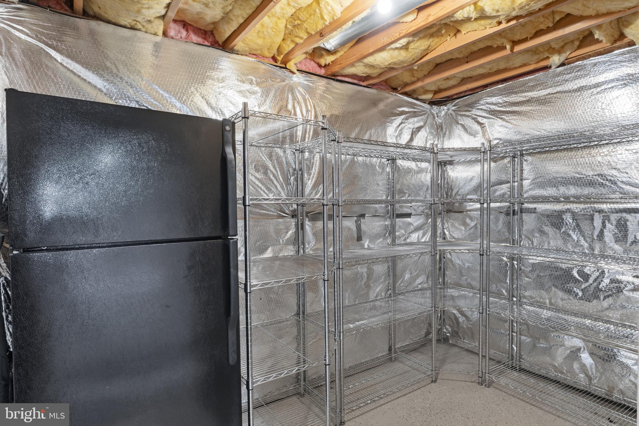 OAKTON  WOODS - Residential