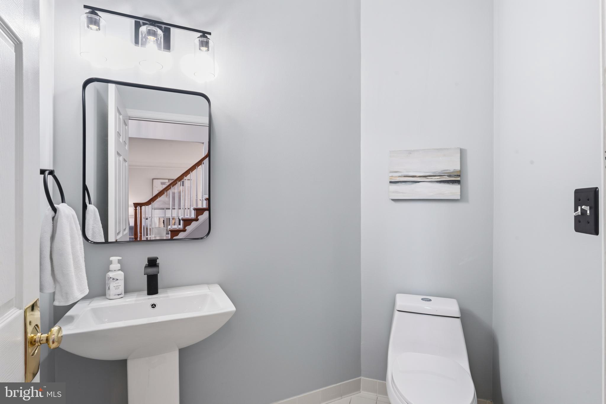 OAKTON  WOODS - Residential