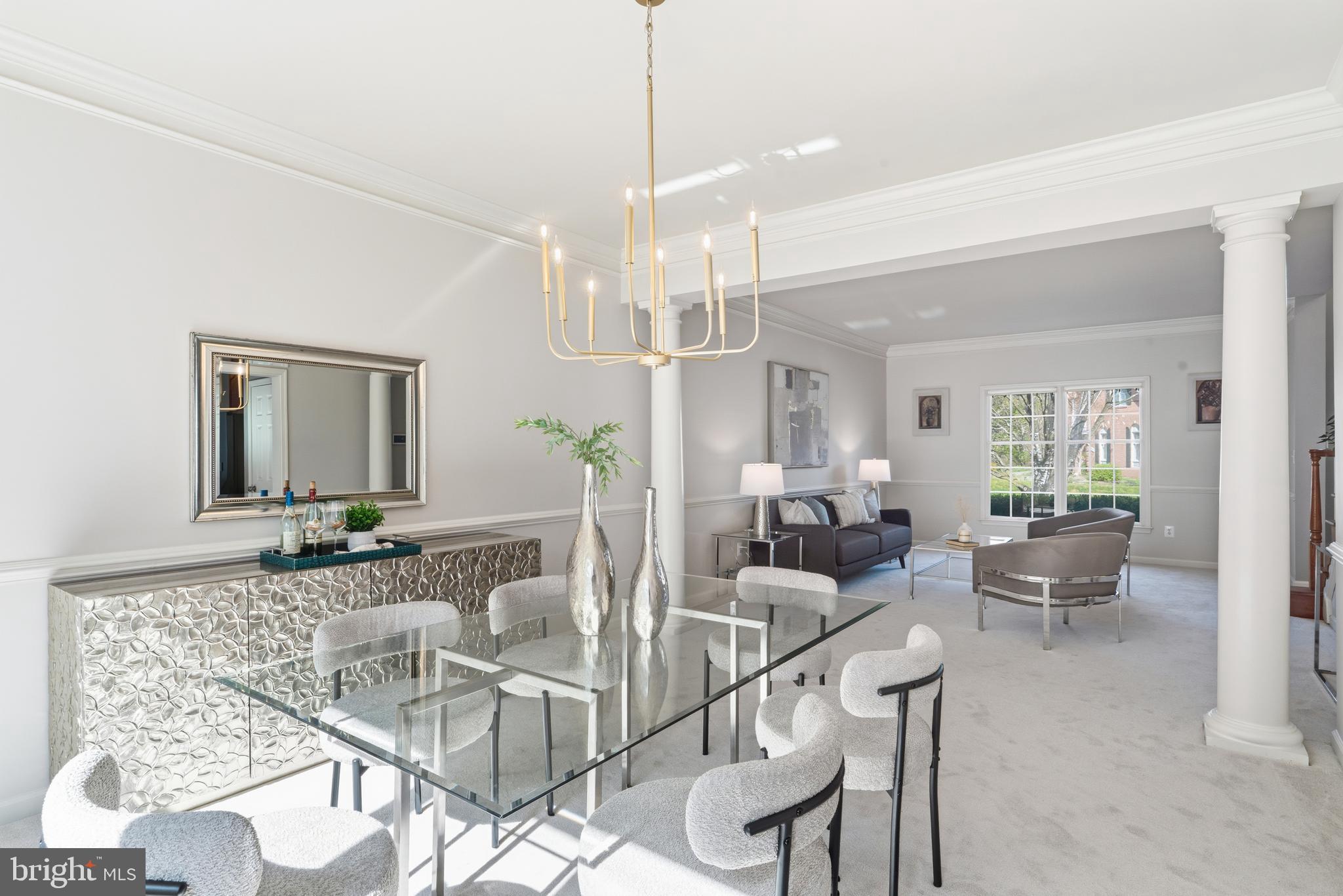 OAKTON  WOODS - Residential