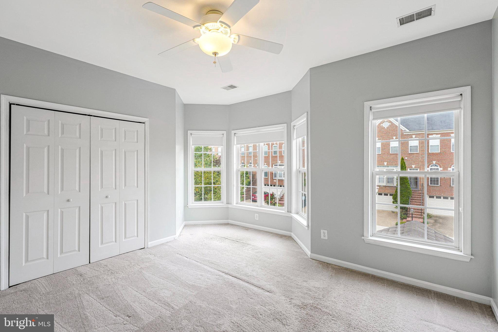 BROADLANDS SOUTH - Residential