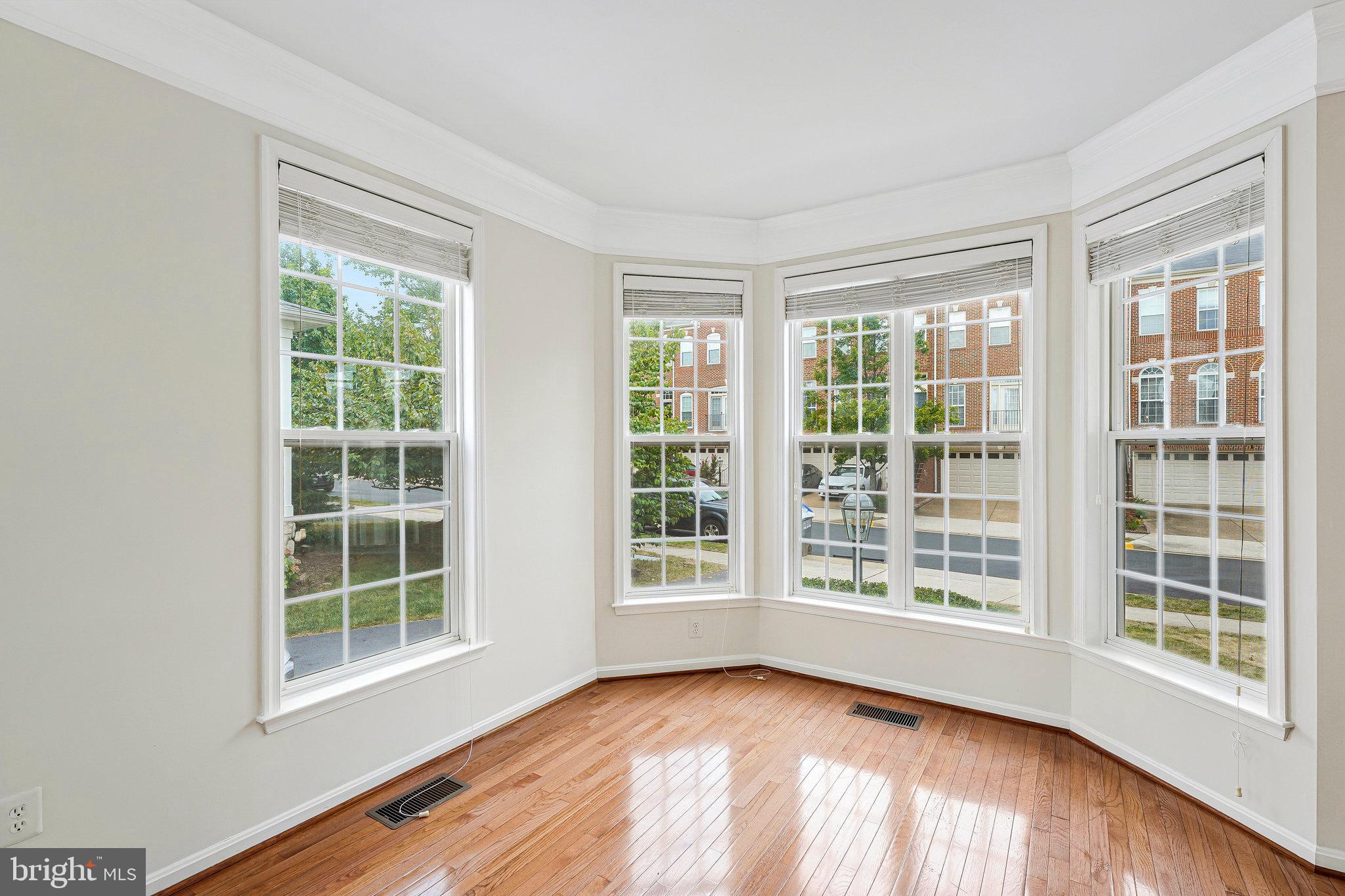 BROADLANDS SOUTH - Residential