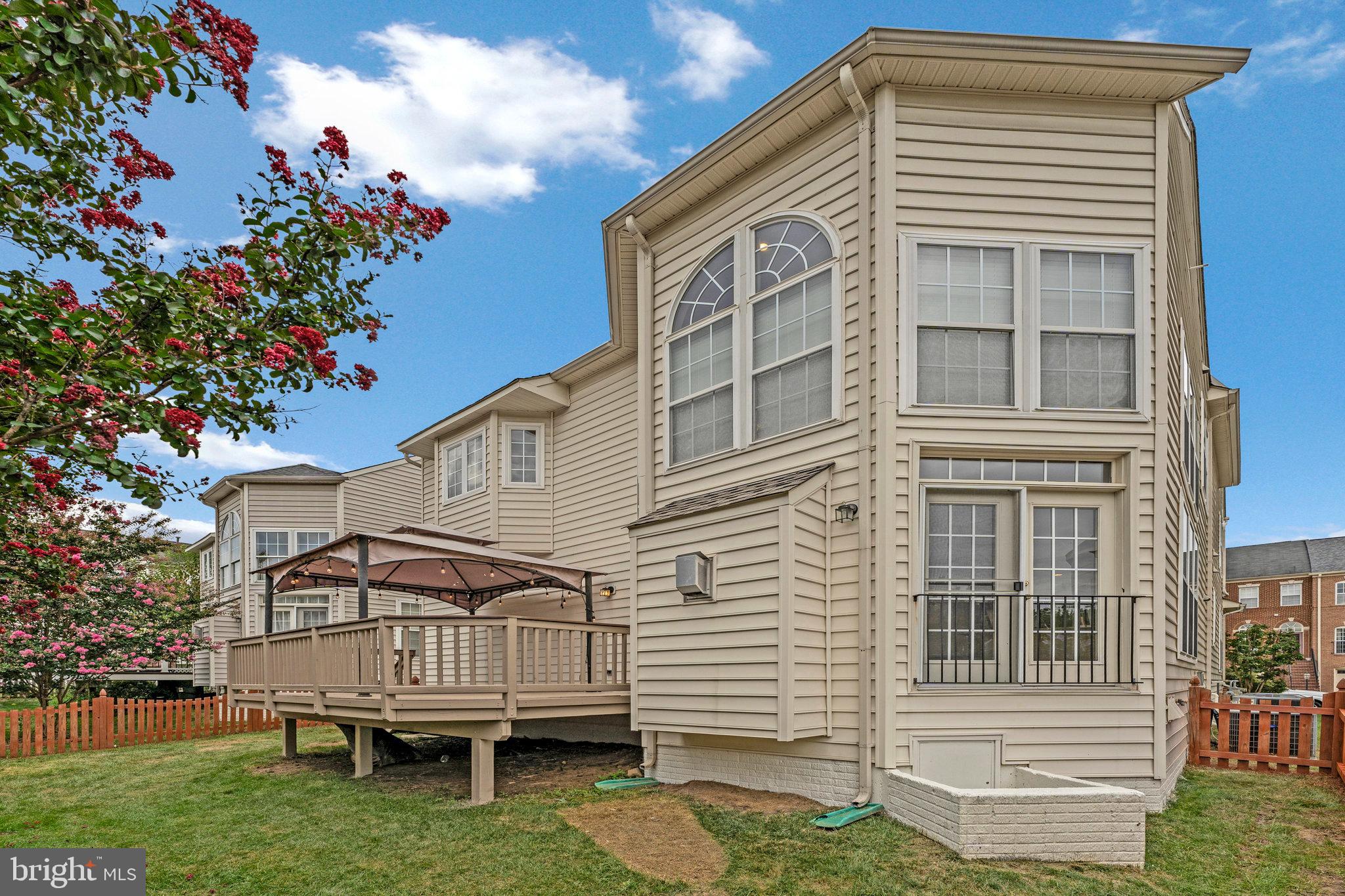 BROADLANDS SOUTH - Residential