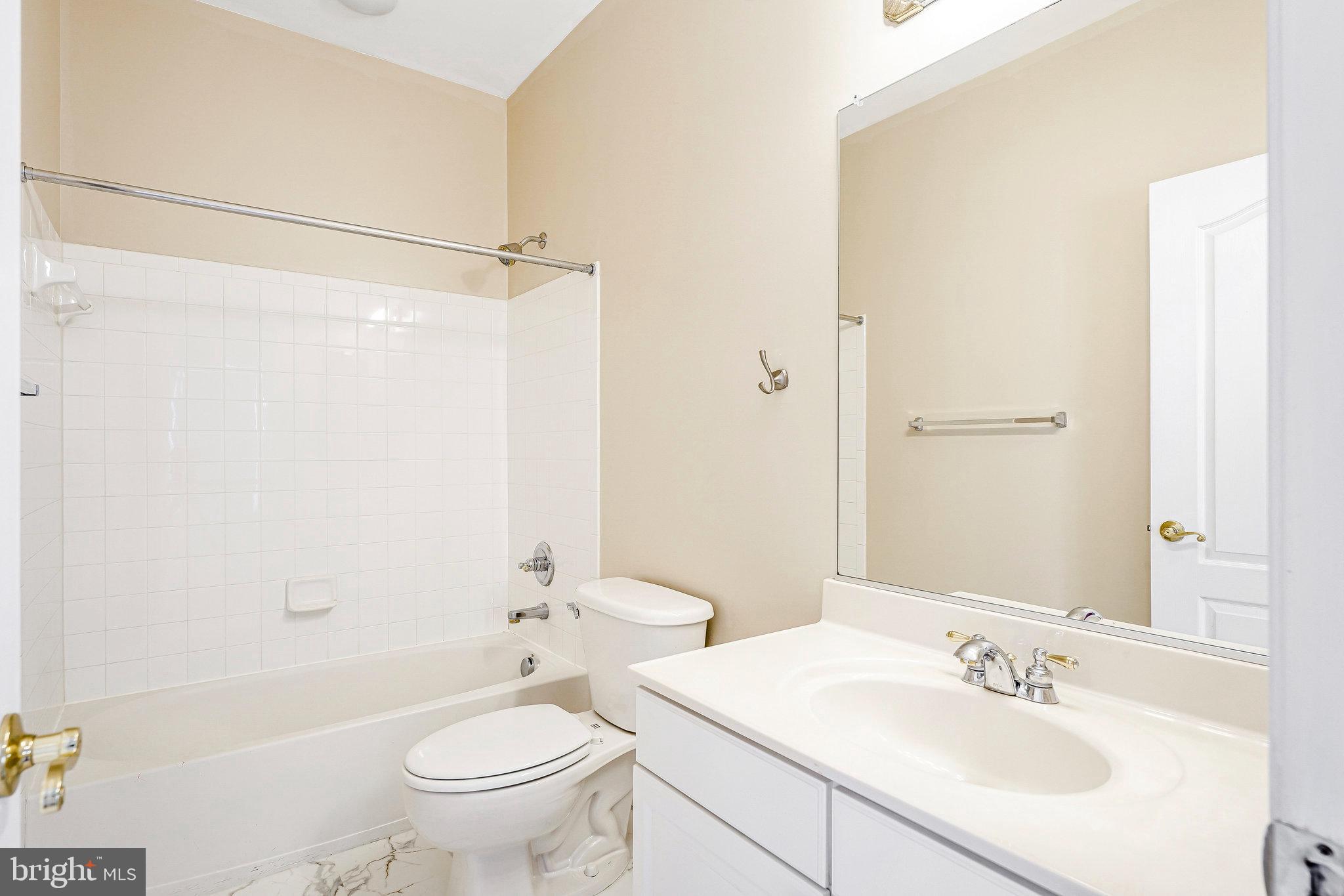 BROADLANDS SOUTH - Residential