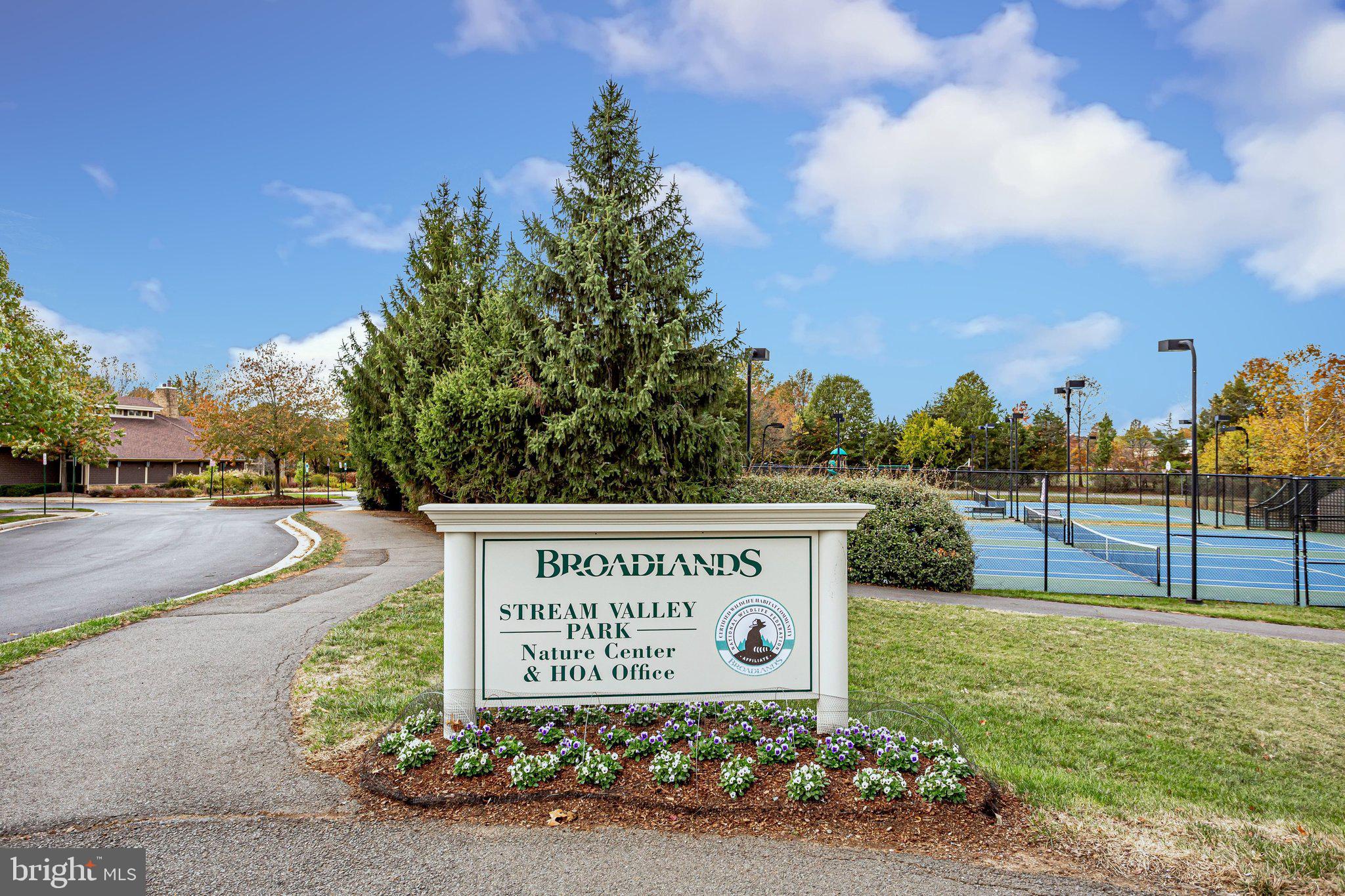 BROADLANDS SOUTH - Residential