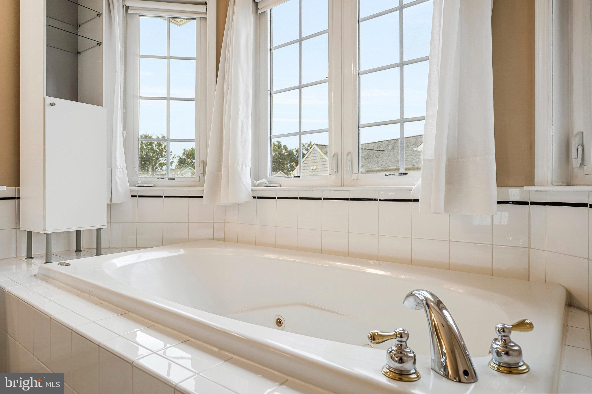 BROADLANDS SOUTH - Residential