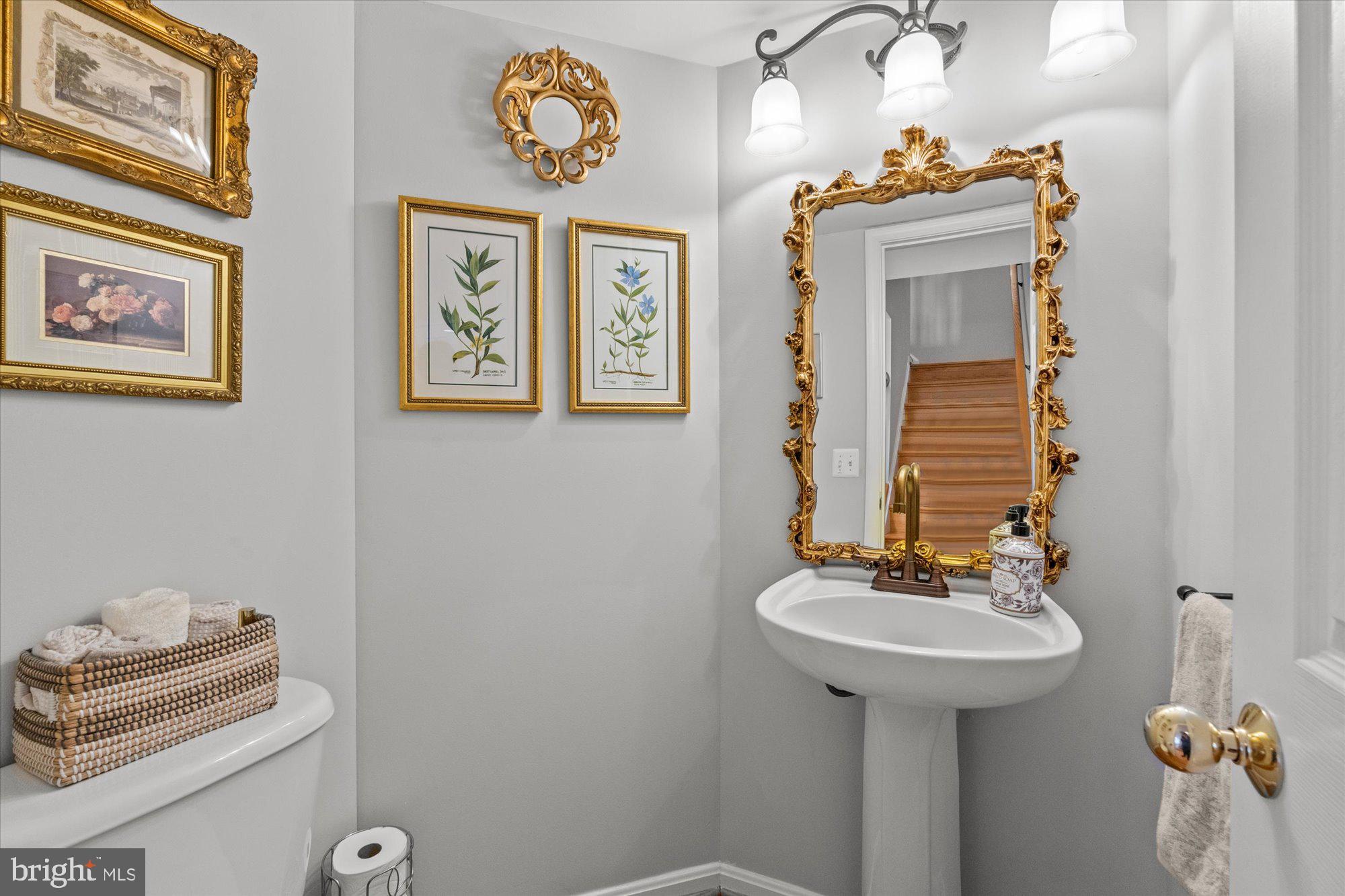 CAMERON STATION - Residential