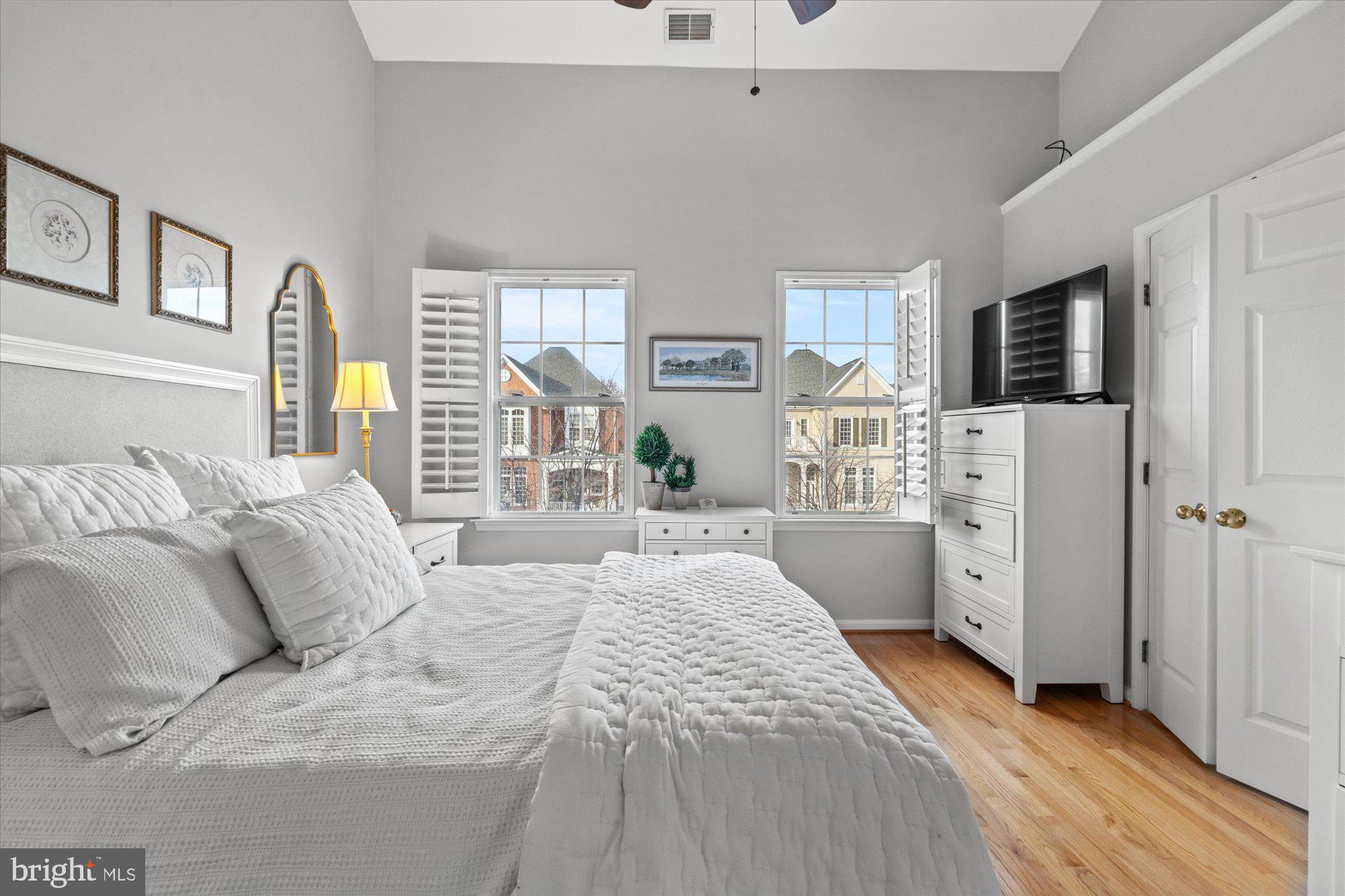 CAMERON STATION - Residential