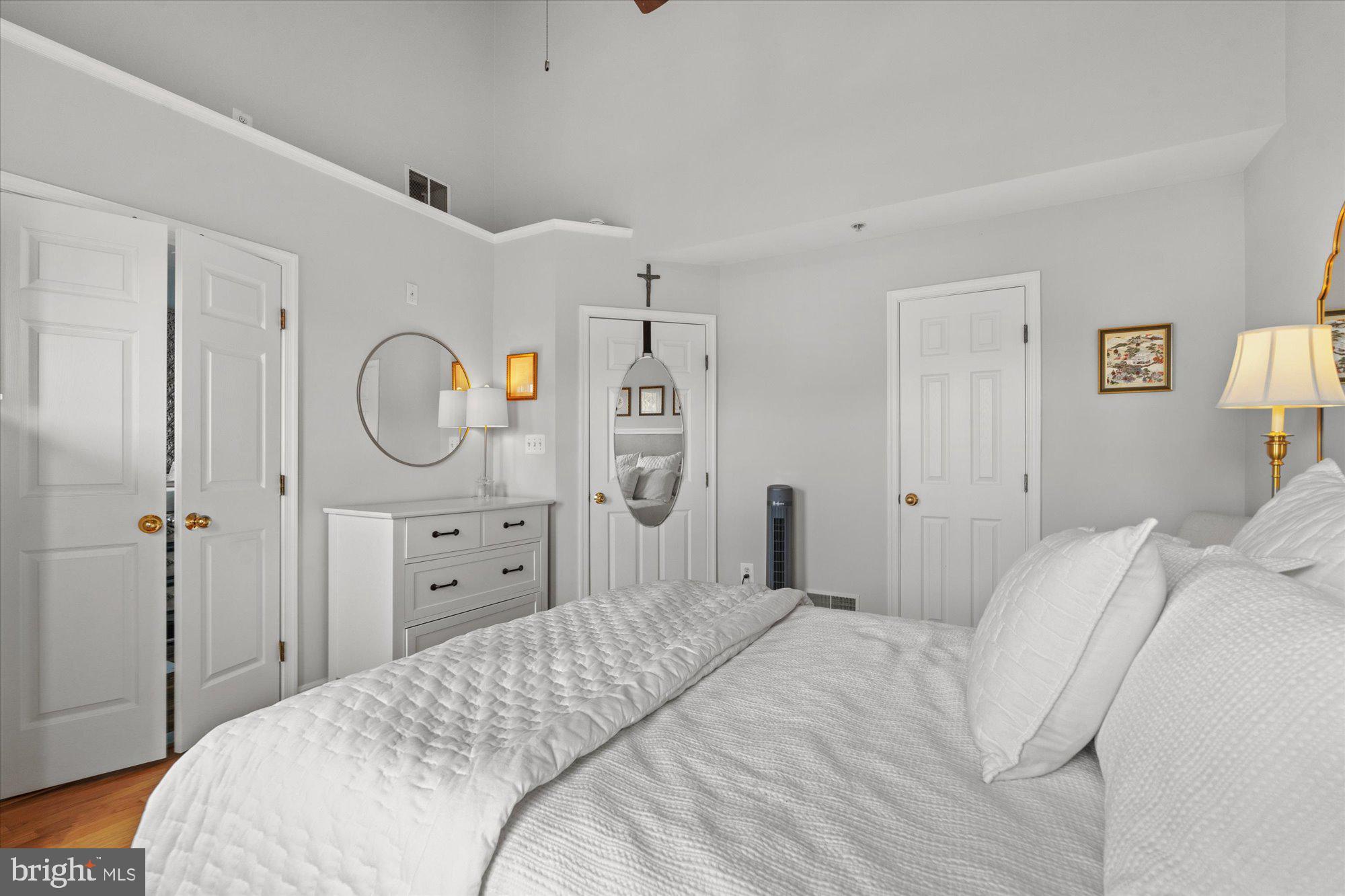 CAMERON STATION - Residential