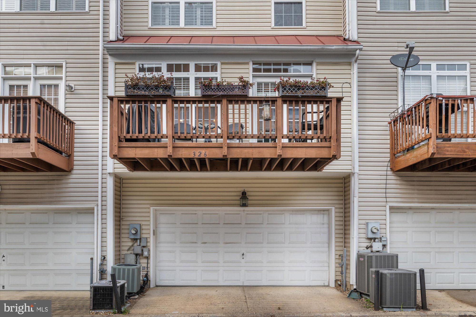 CAMERON STATION - Residential