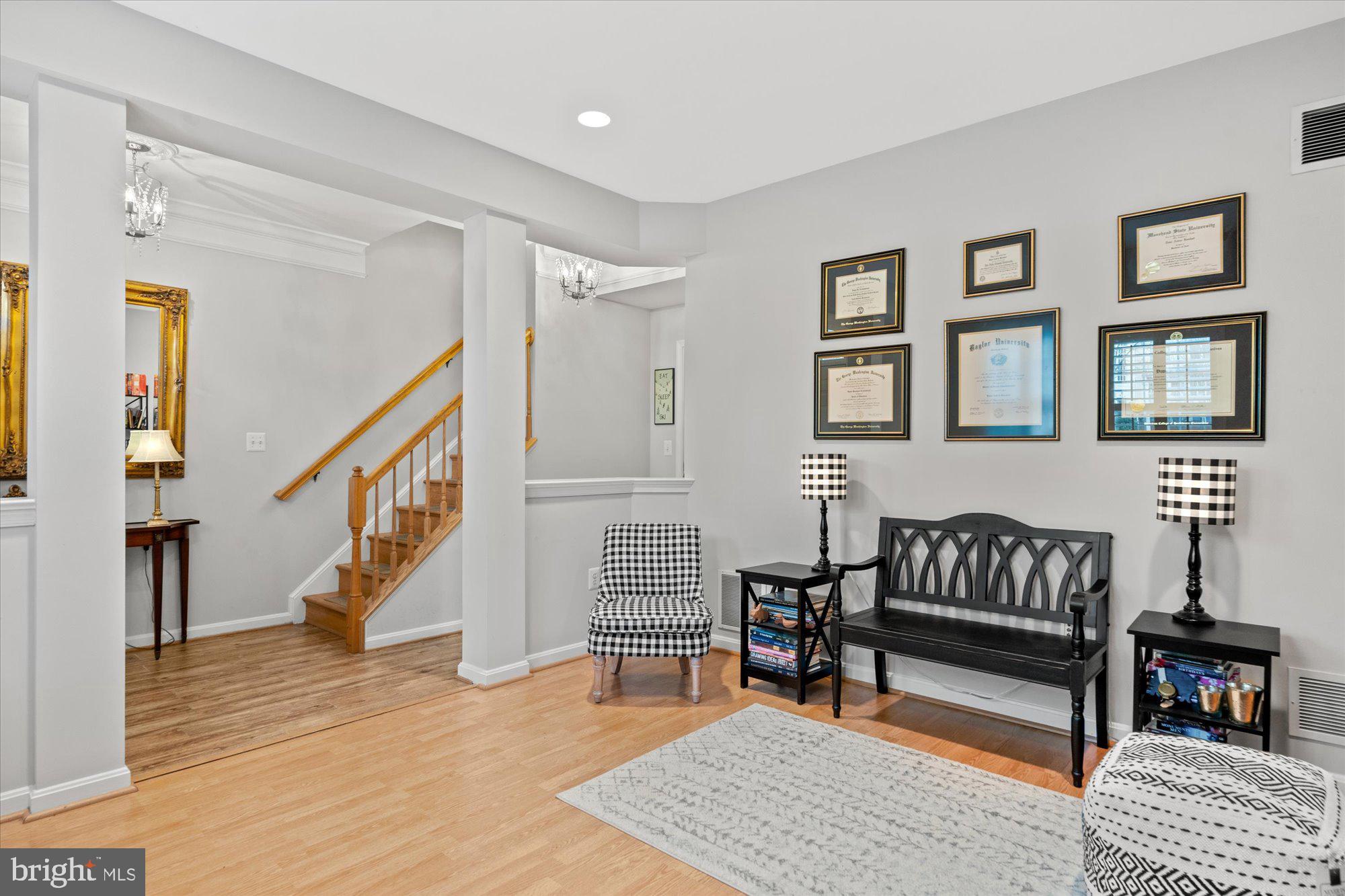 CAMERON STATION - Residential