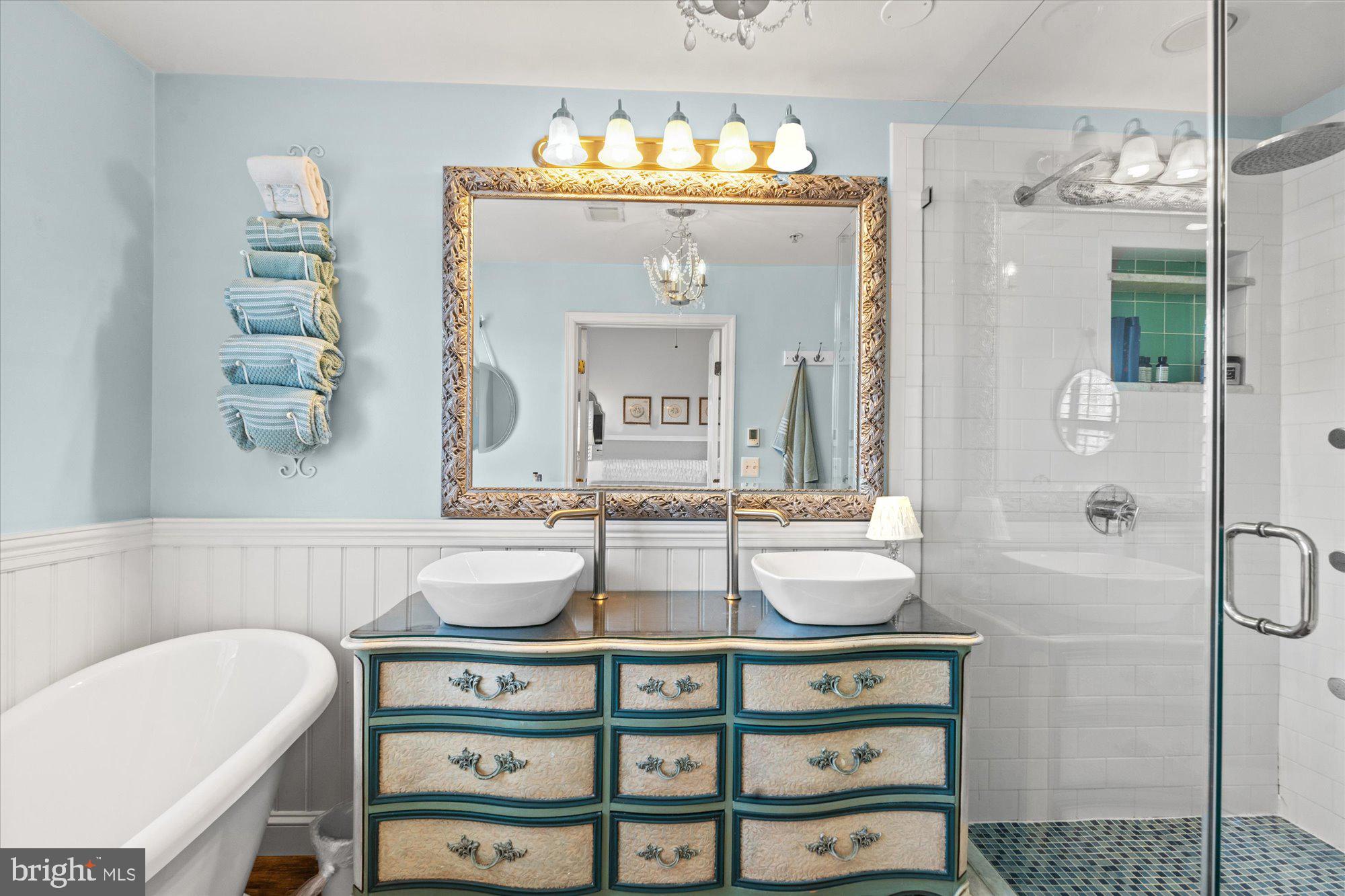 CAMERON STATION - Residential